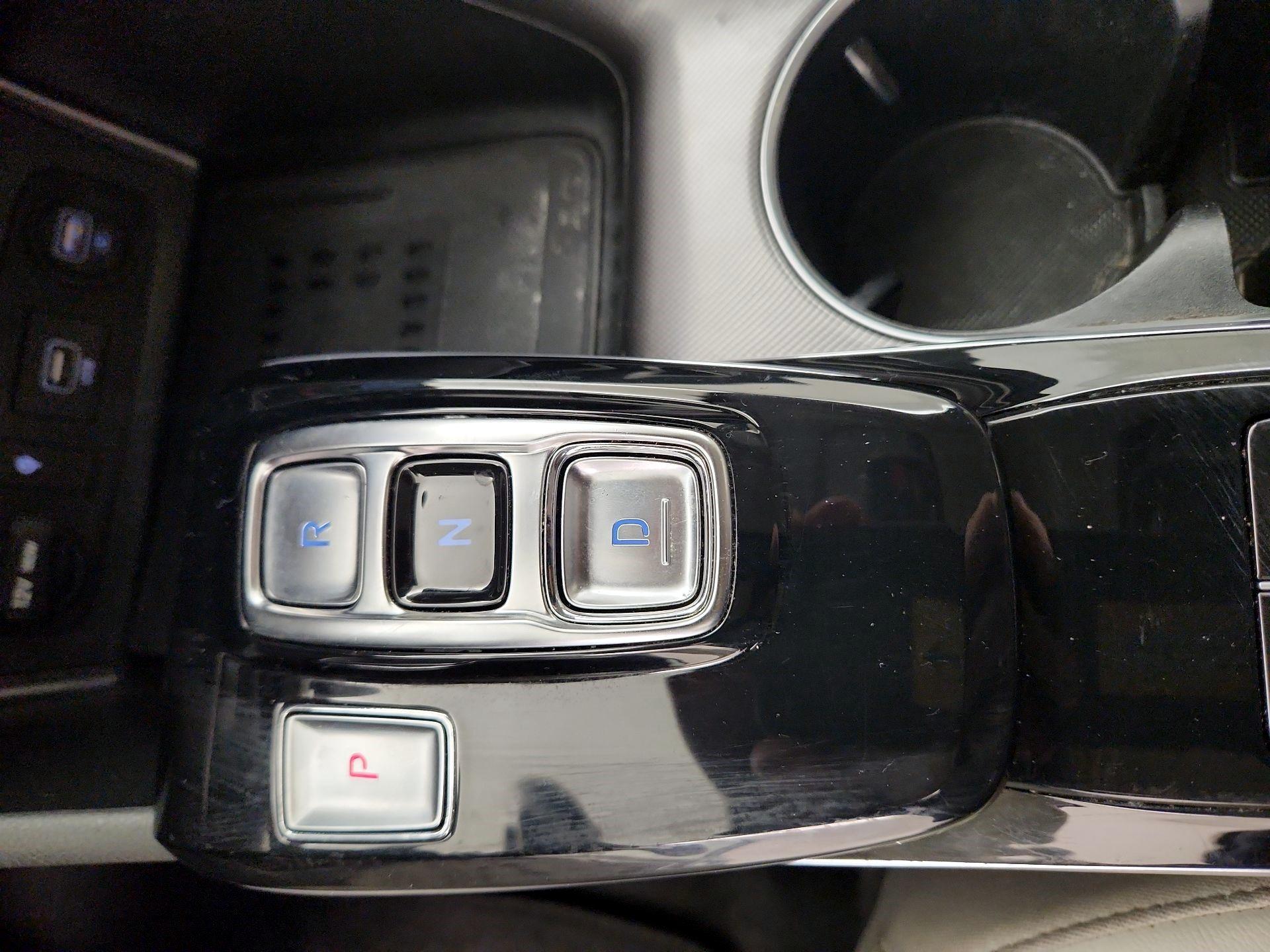 Thumbnail: 2023 Hyundai Sonata - 16