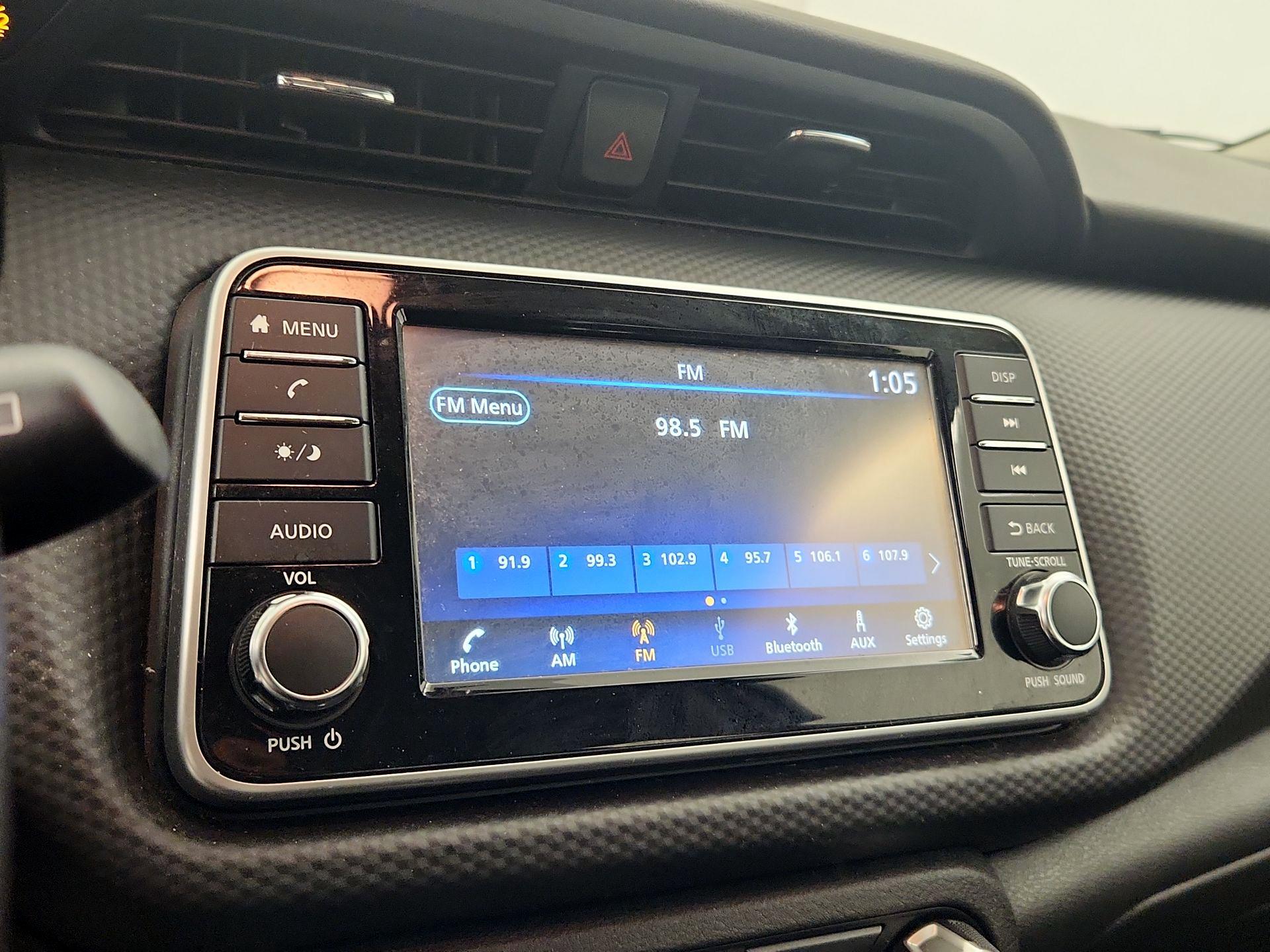 Thumbnail: 2022 Nissan Kicks - 15