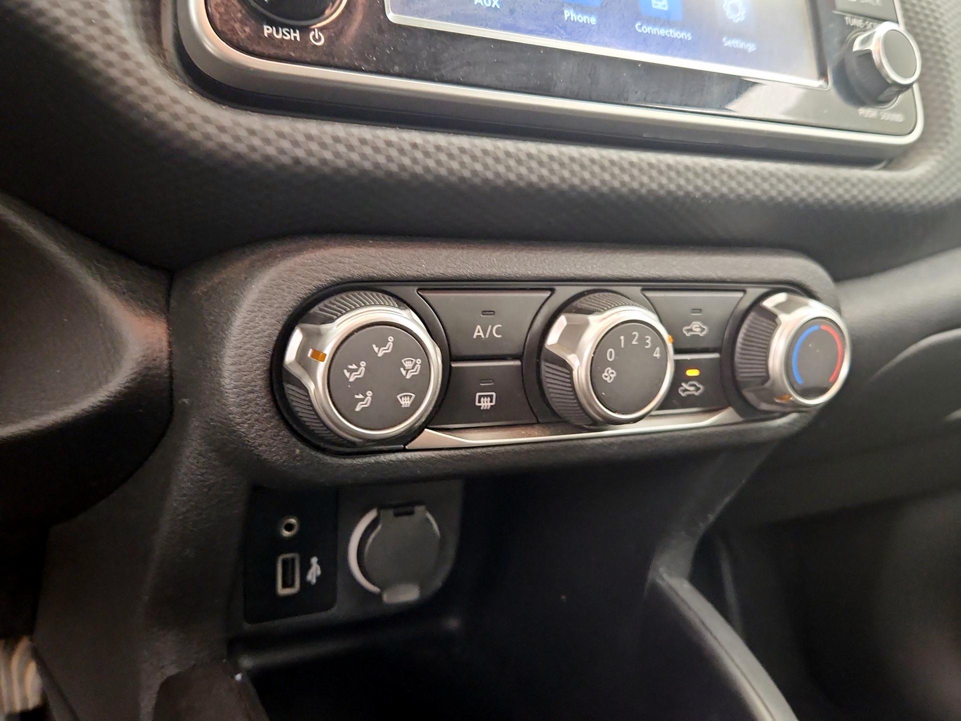 Thumbnail: 2022 Nissan Kicks - 16