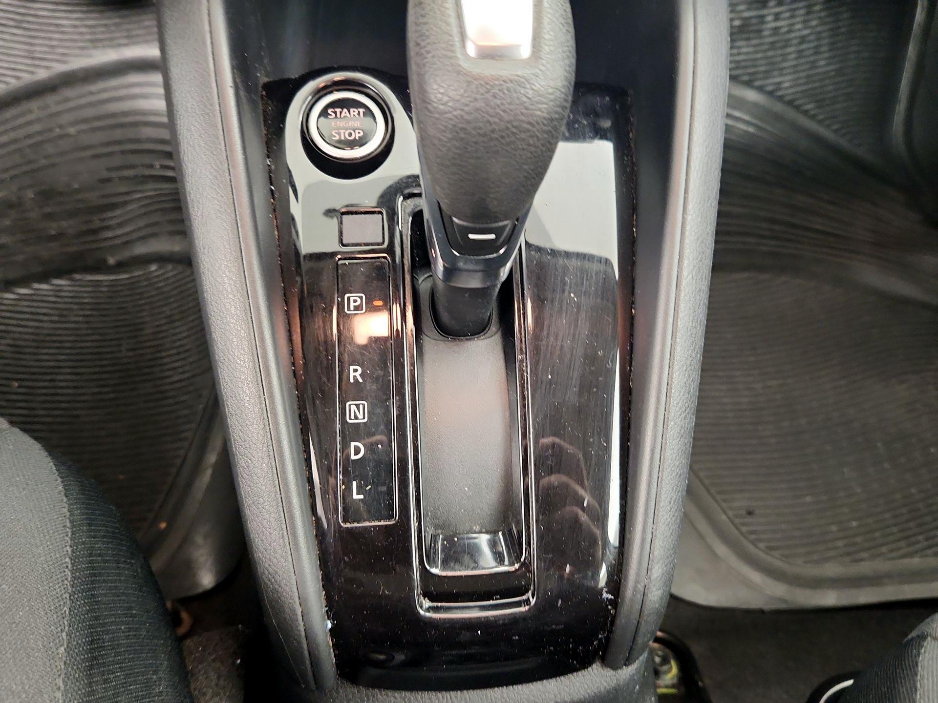 Thumbnail: 2022 Nissan Kicks - 17