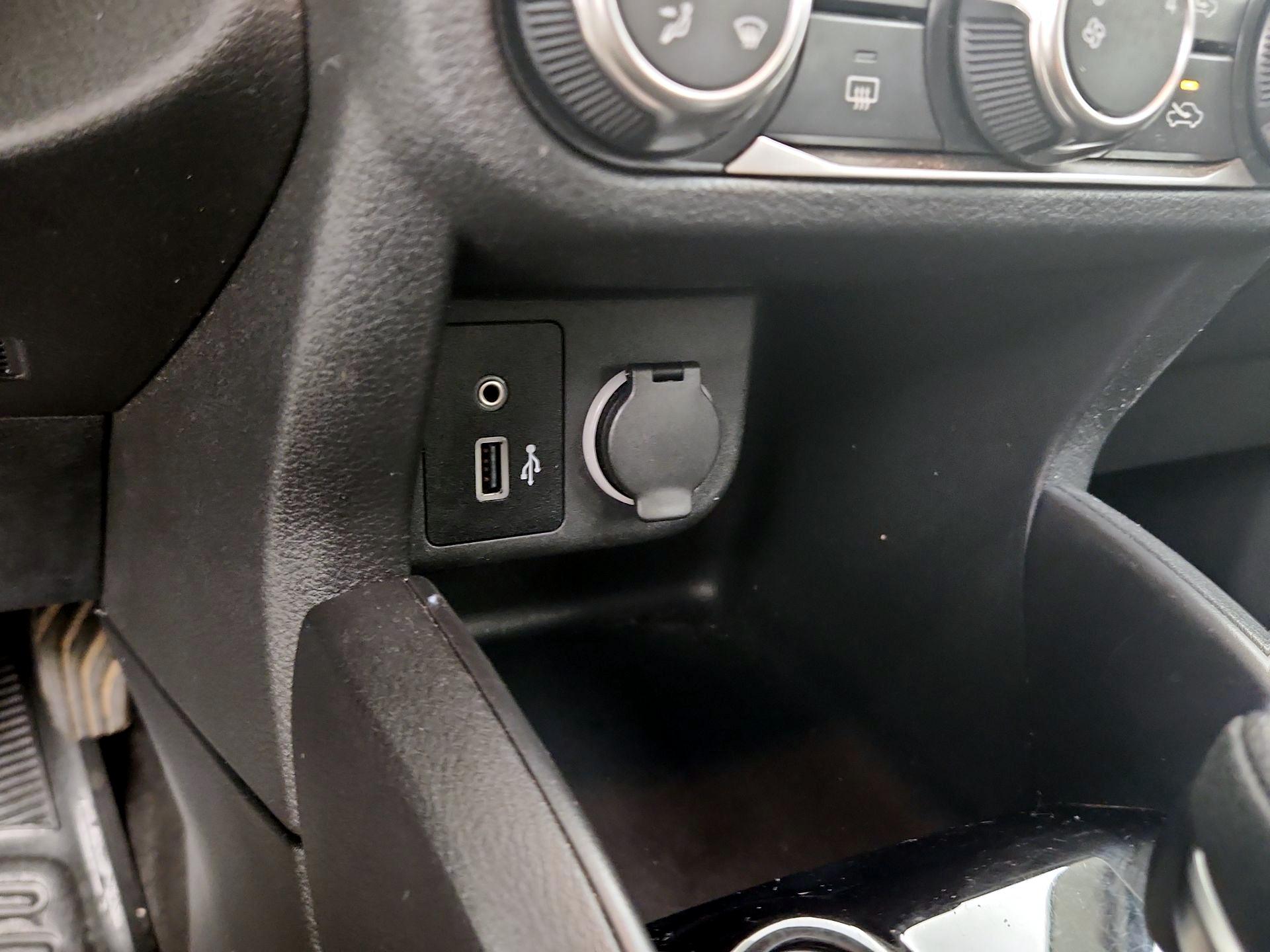 Thumbnail: 2022 Nissan Kicks - 18