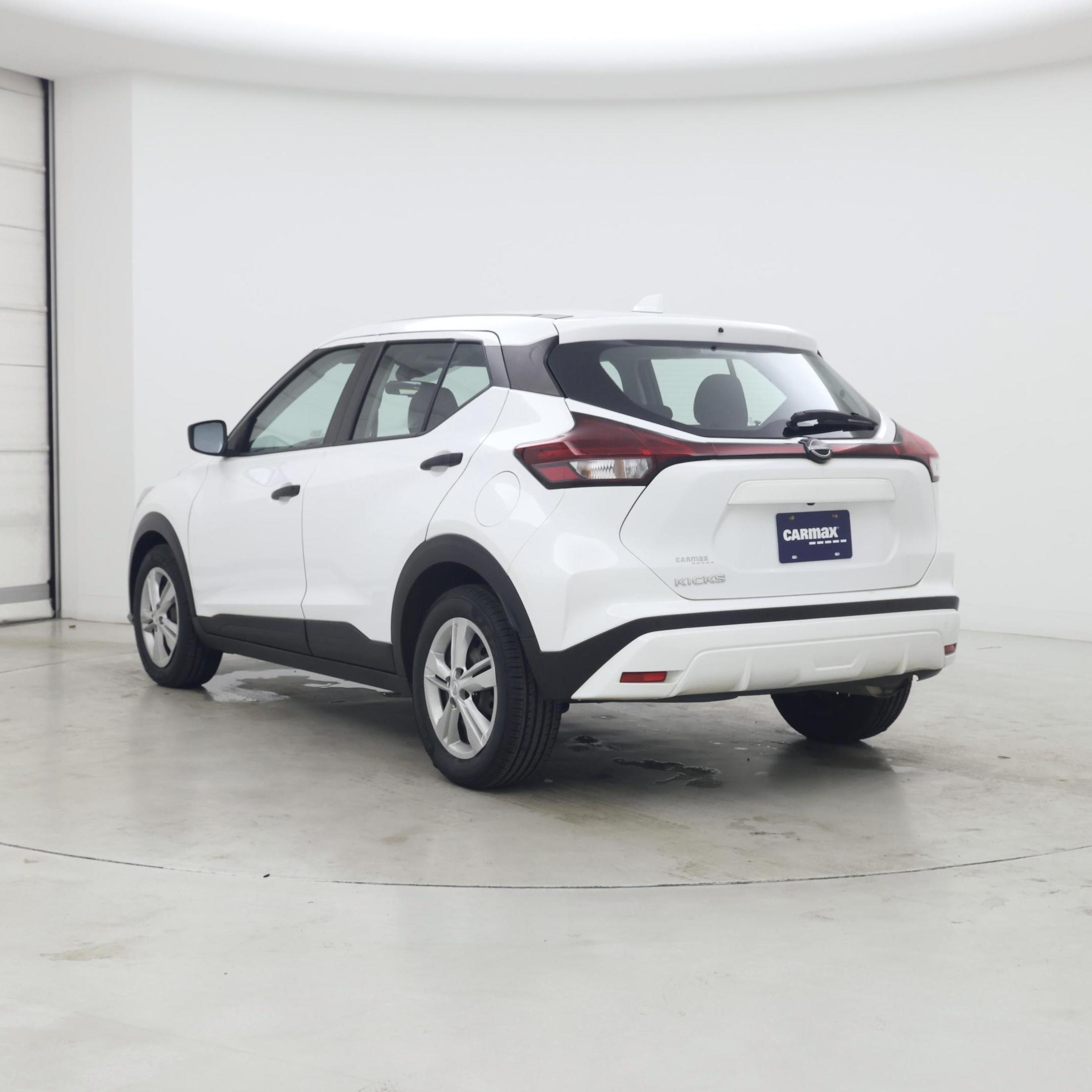 Thumbnail: 2022 Nissan Kicks - 2