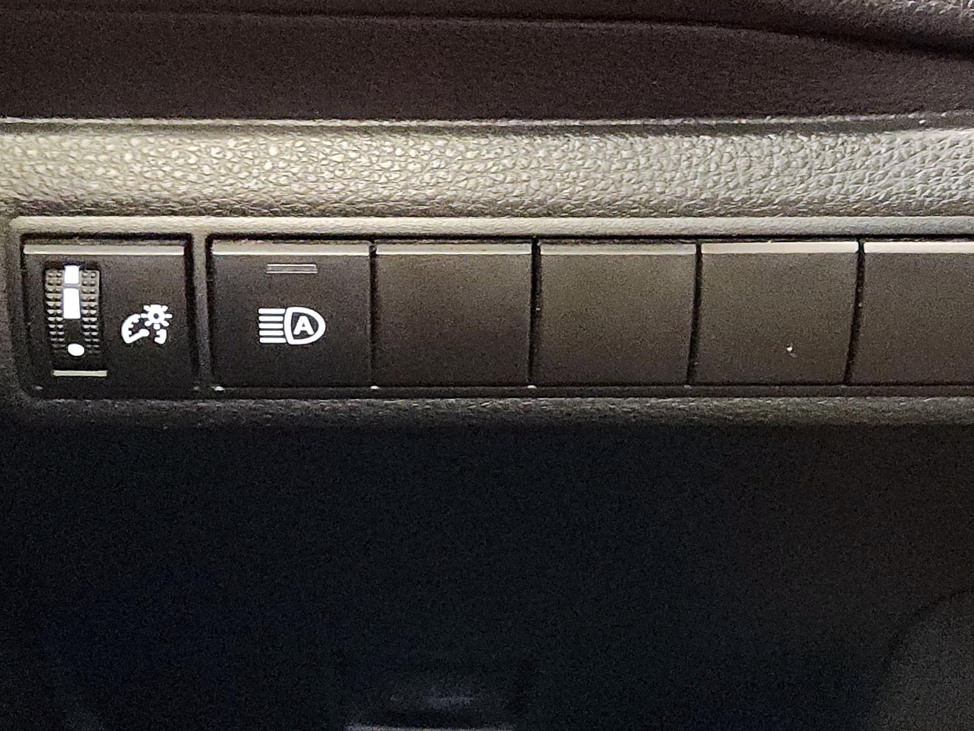 Thumbnail: 2023 Toyota Corolla - 13