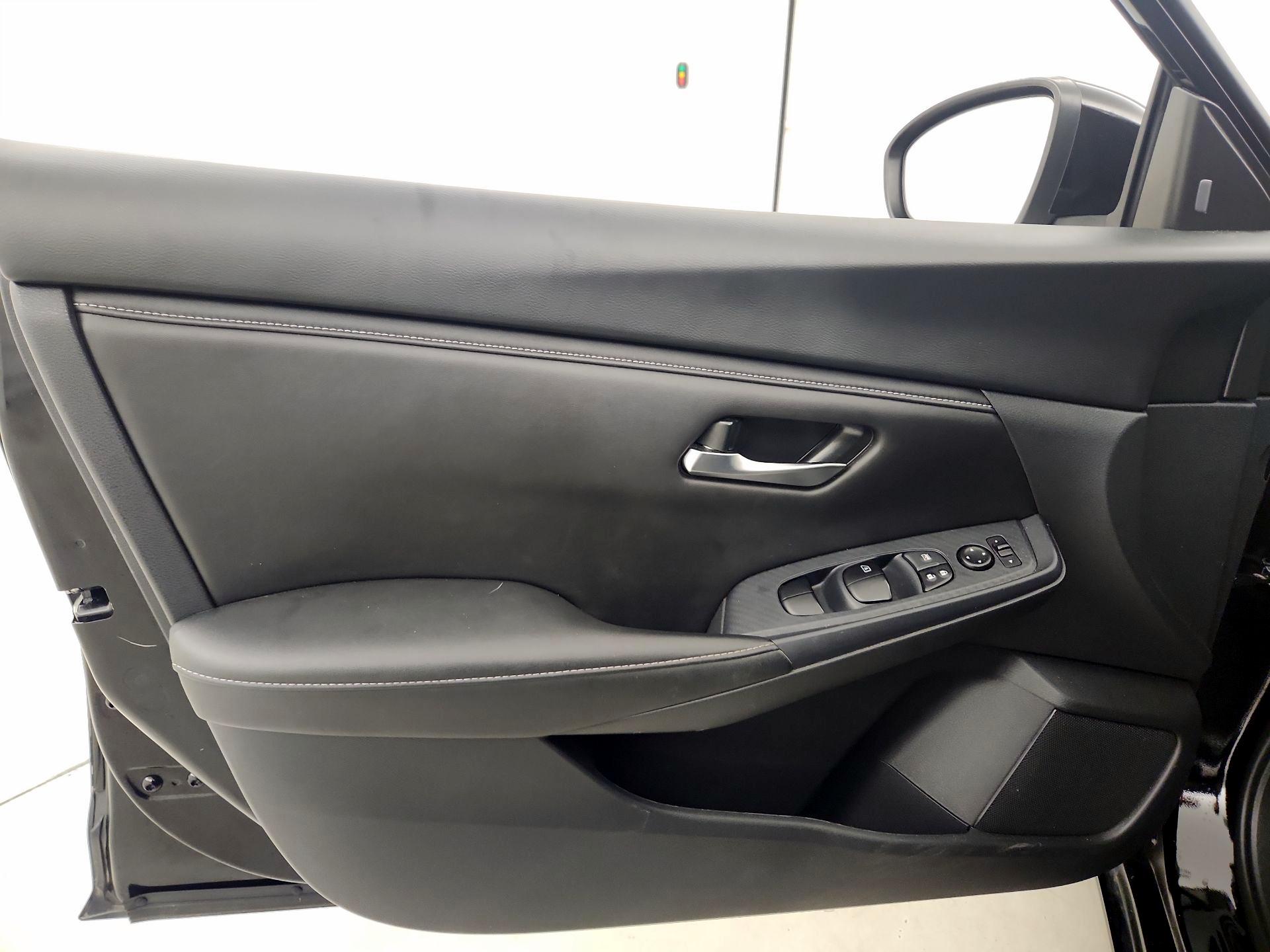 Thumbnail: 2023 Nissan Sentra - 12