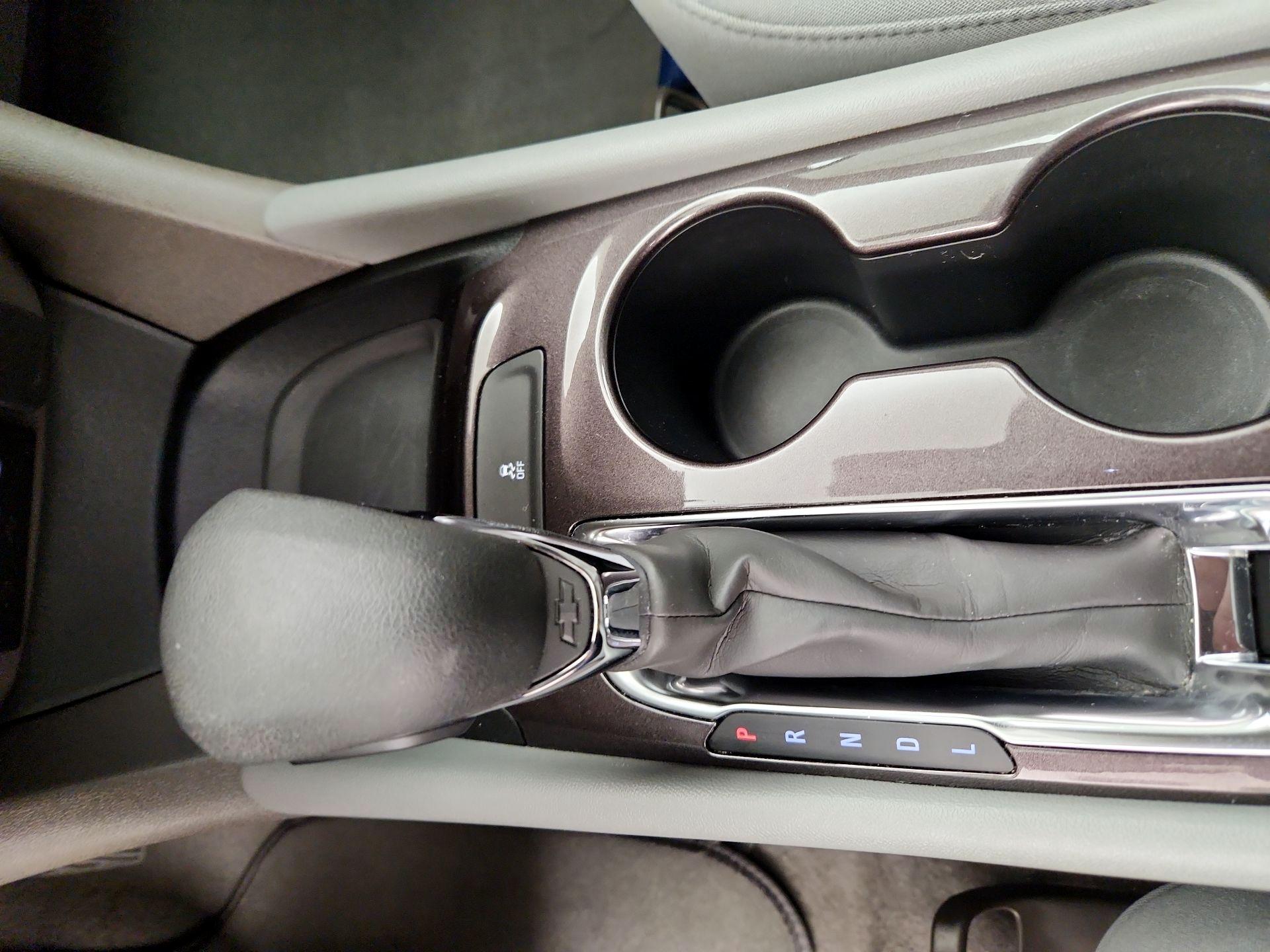 Thumbnail: 2023 Chevrolet Malibu - 17