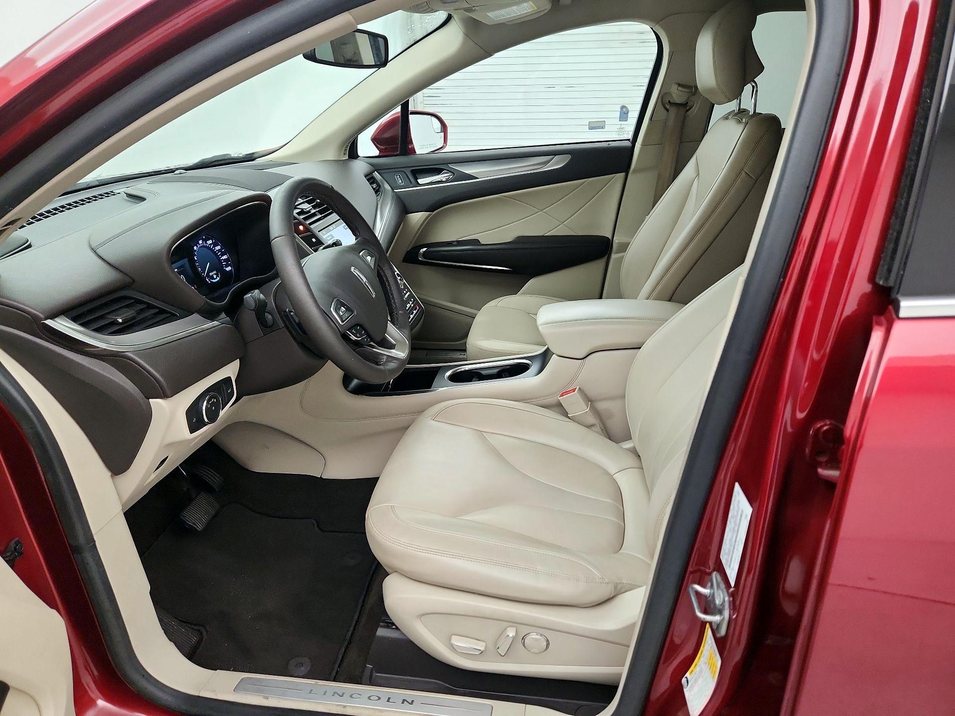 Thumbnail: 2019 Lincoln MKC - 9