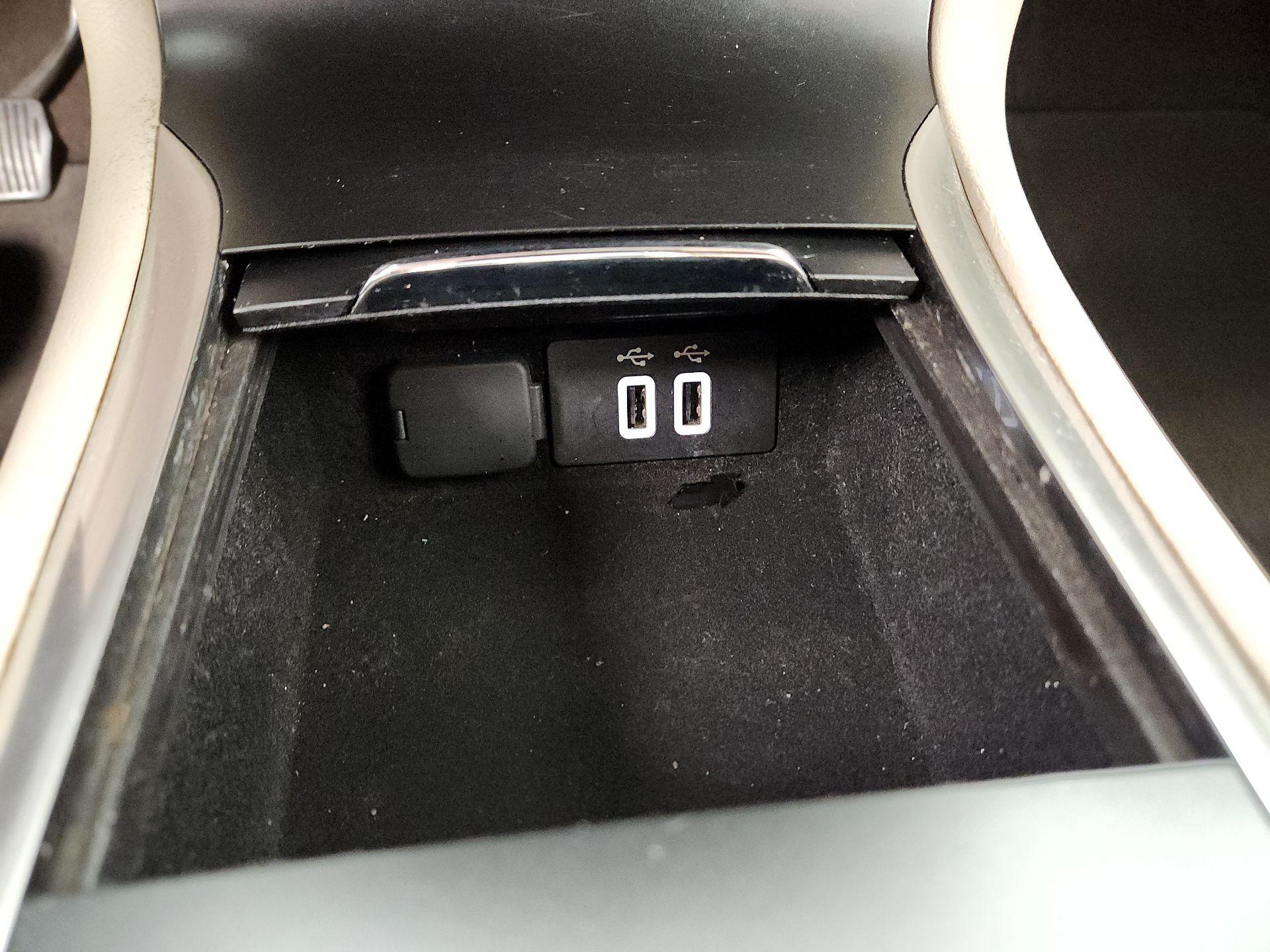 Thumbnail: 2019 Lincoln MKC - 16