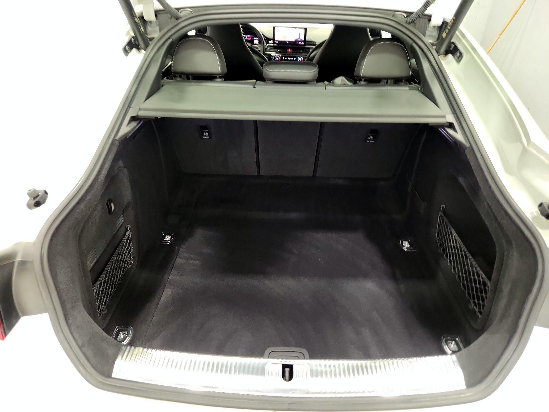 Thumbnail: 2022 Audi S5 - 20