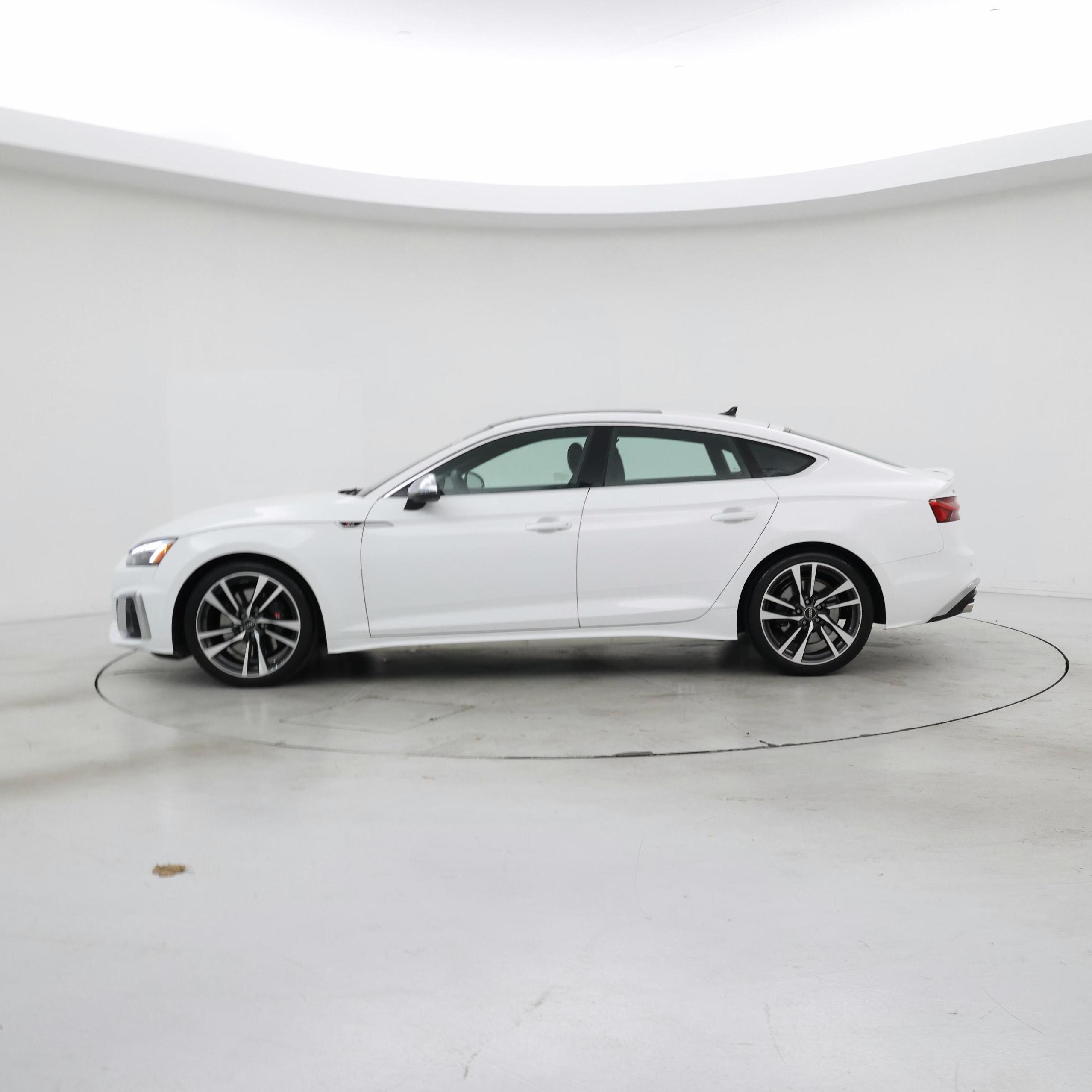 Thumbnail: 2022 Audi S5 - 3