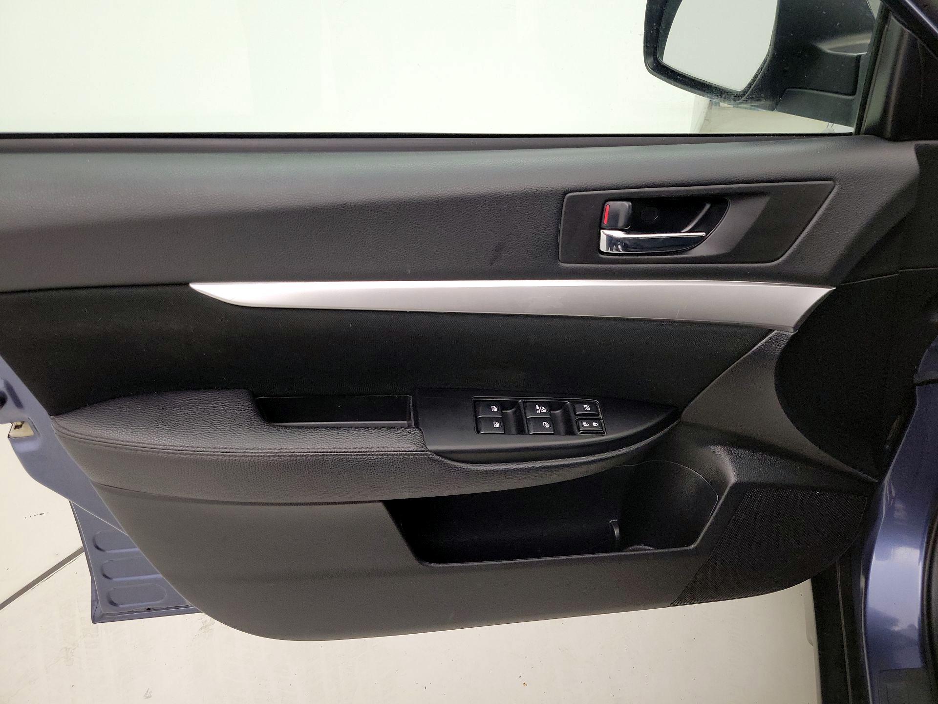 Thumbnail: 2014 Subaru Outback - 12