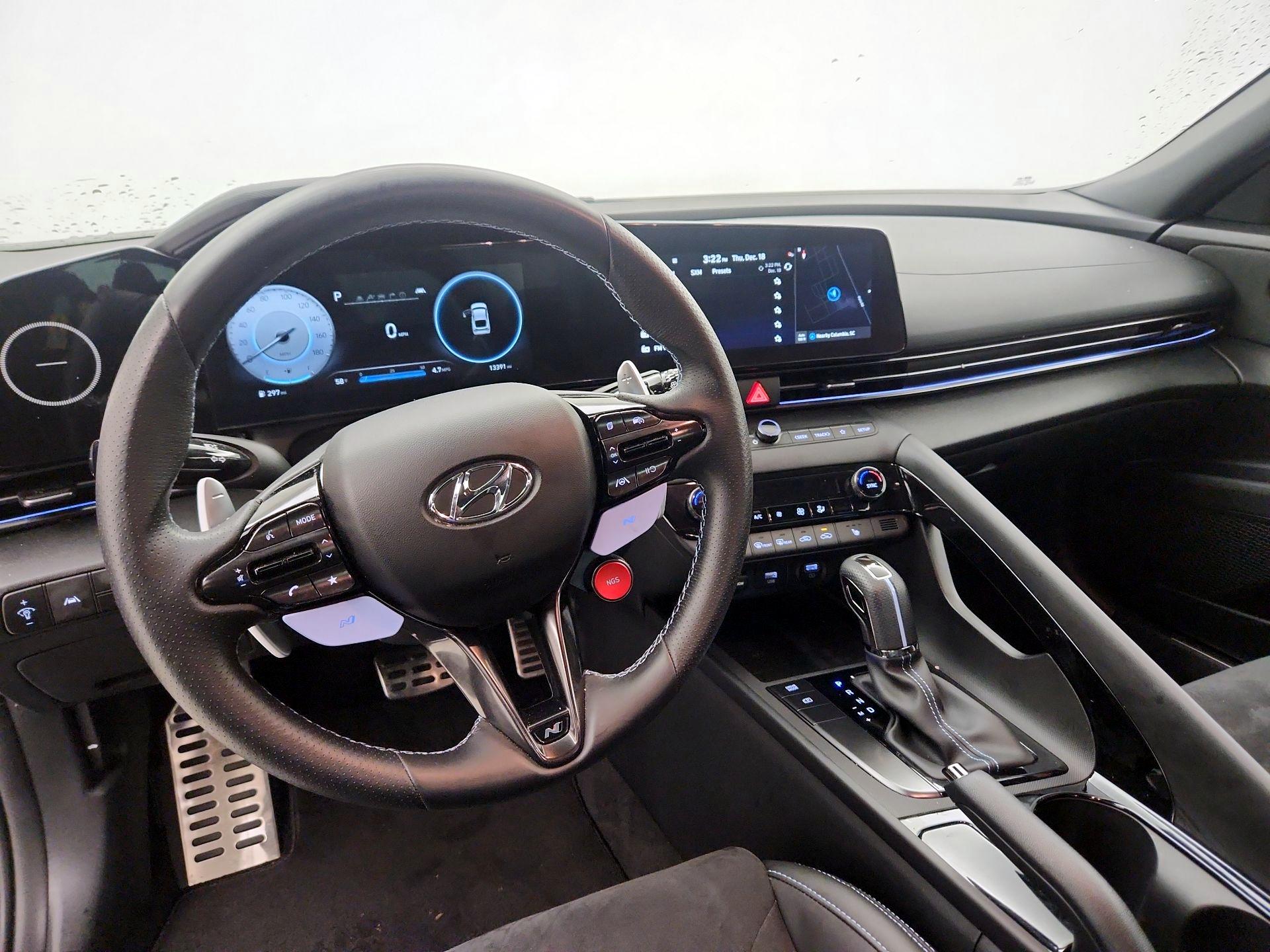 Thumbnail: 2023 Hyundai Elantra - 9