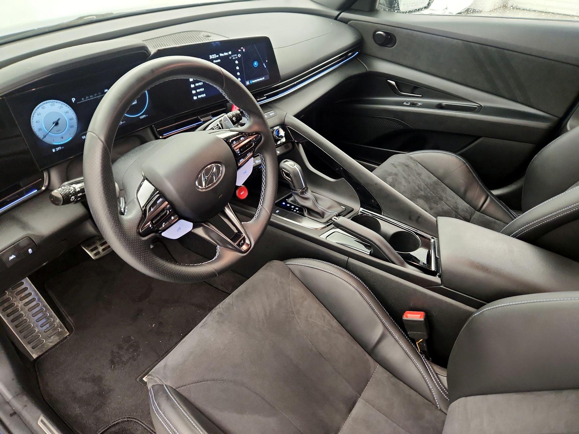 Thumbnail: 2023 Hyundai Elantra - 11