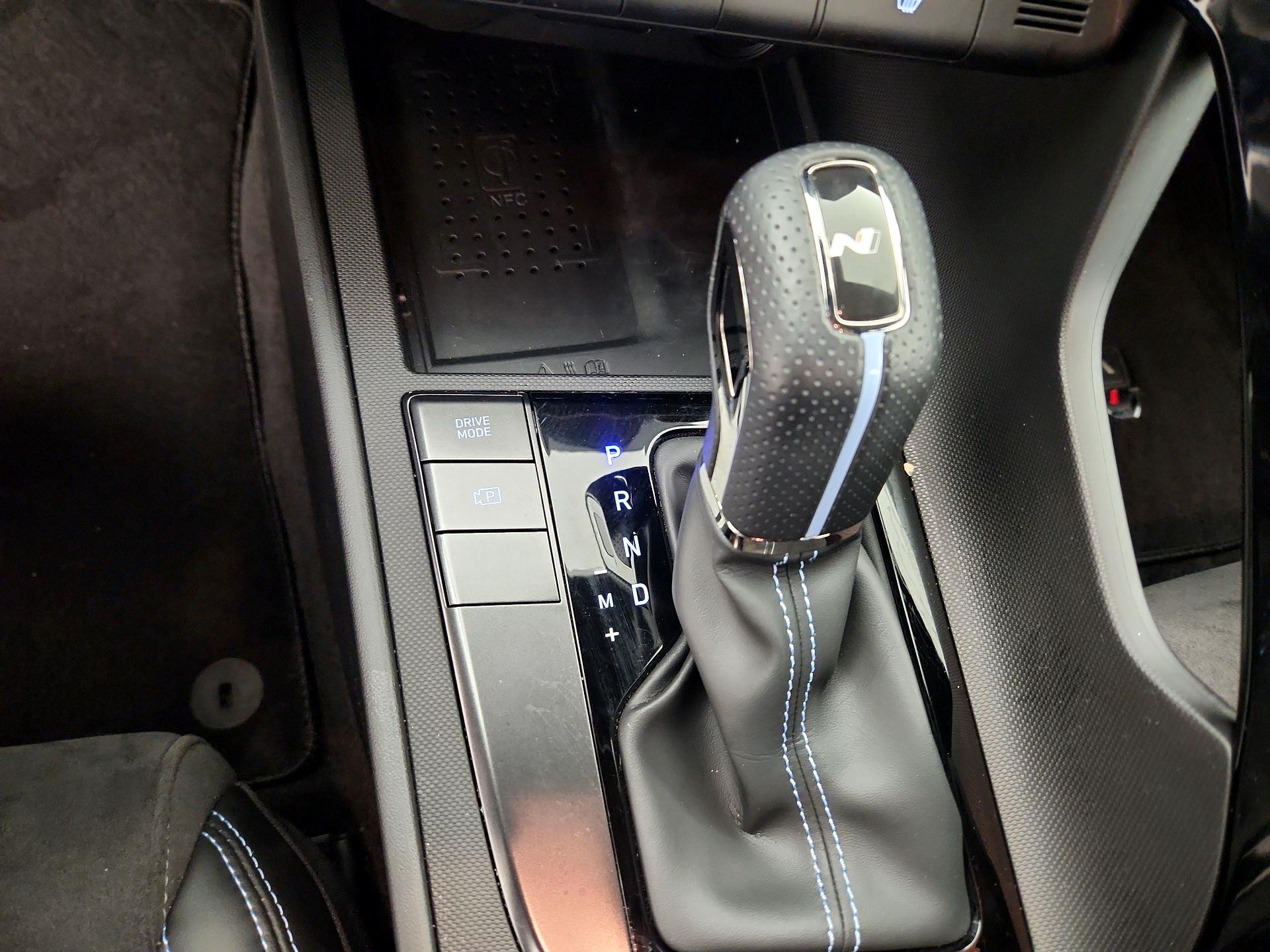 Thumbnail: 2023 Hyundai Elantra - 17