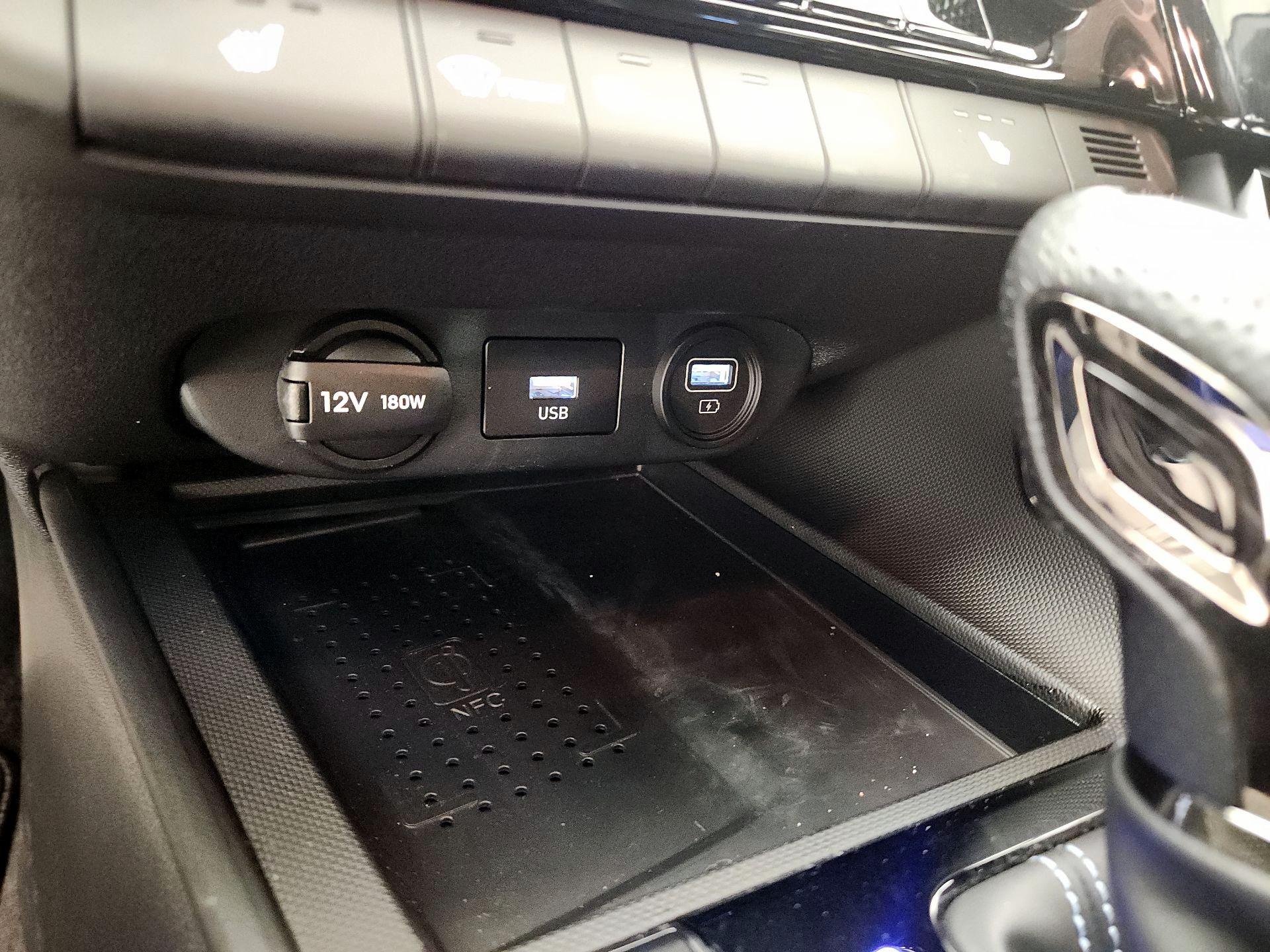 Thumbnail: 2023 Hyundai Elantra - 18