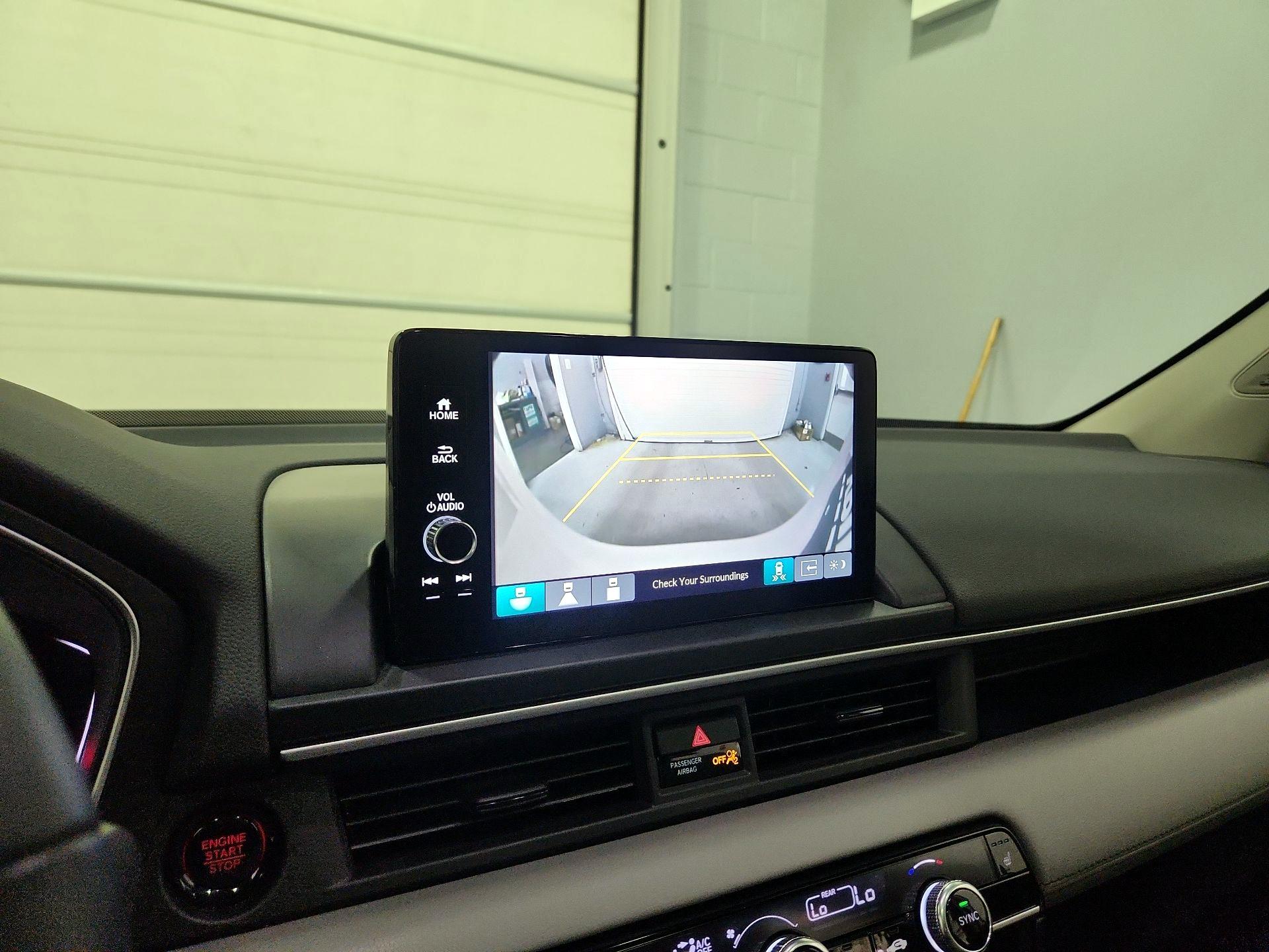 Thumbnail: 2025 Honda Pilot - 15