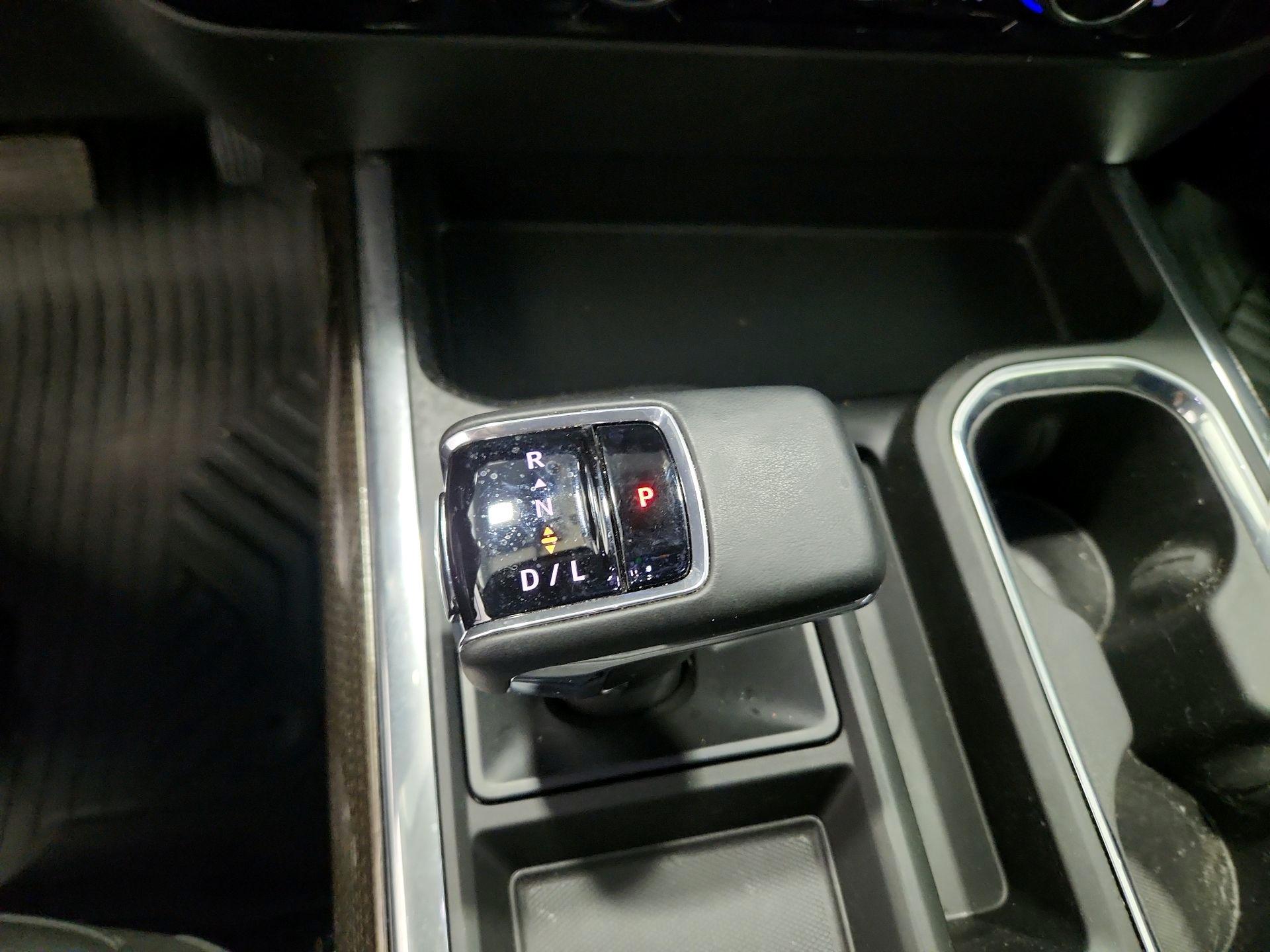 Thumbnail: 2025 Chevrolet Silverado 1500 - 17