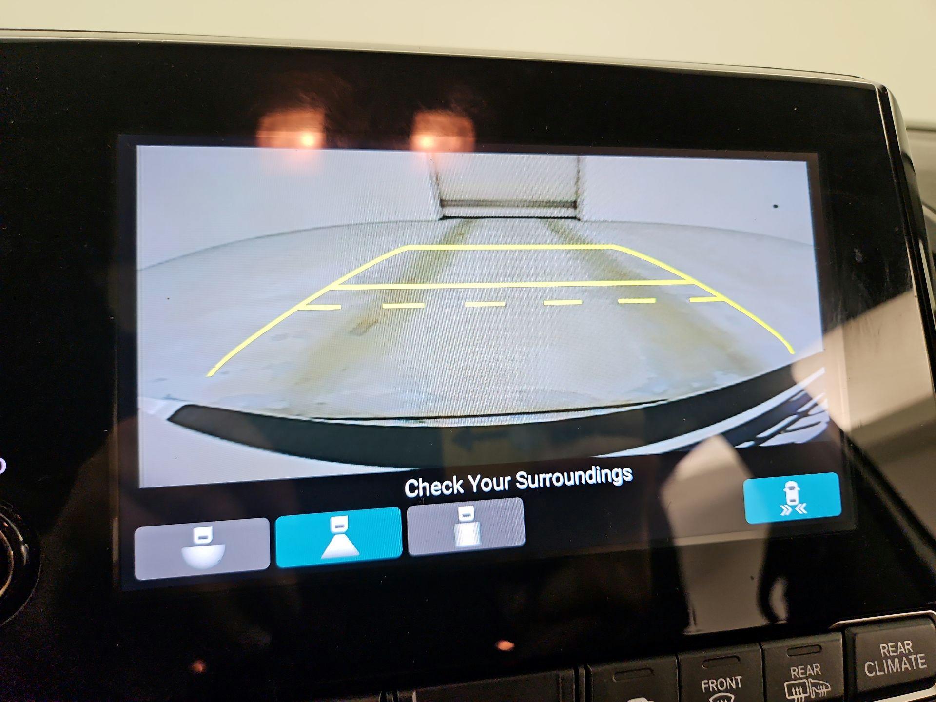 Thumbnail: 2019 Honda Odyssey - 14