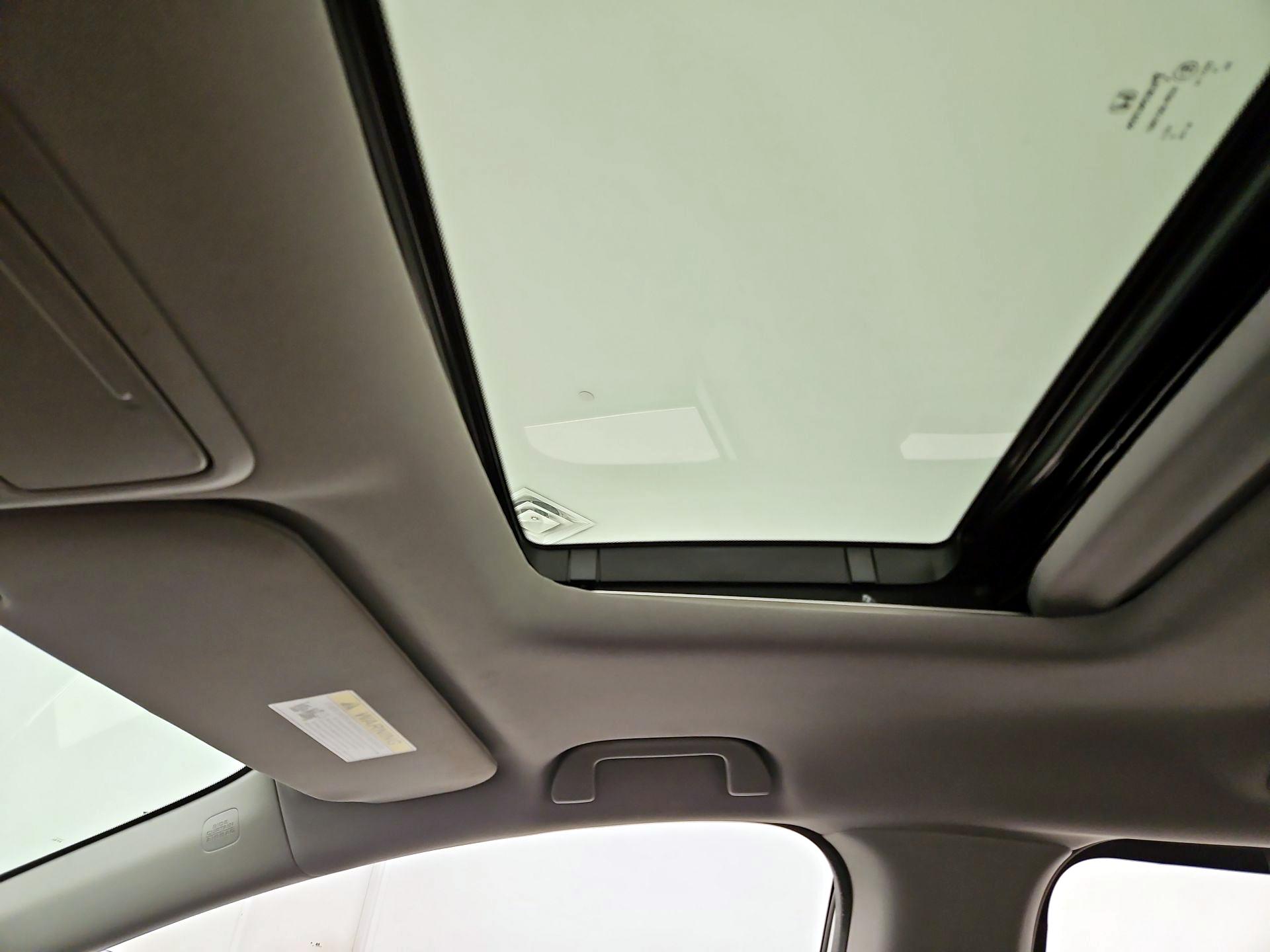 Thumbnail: 2019 Honda Odyssey - 18