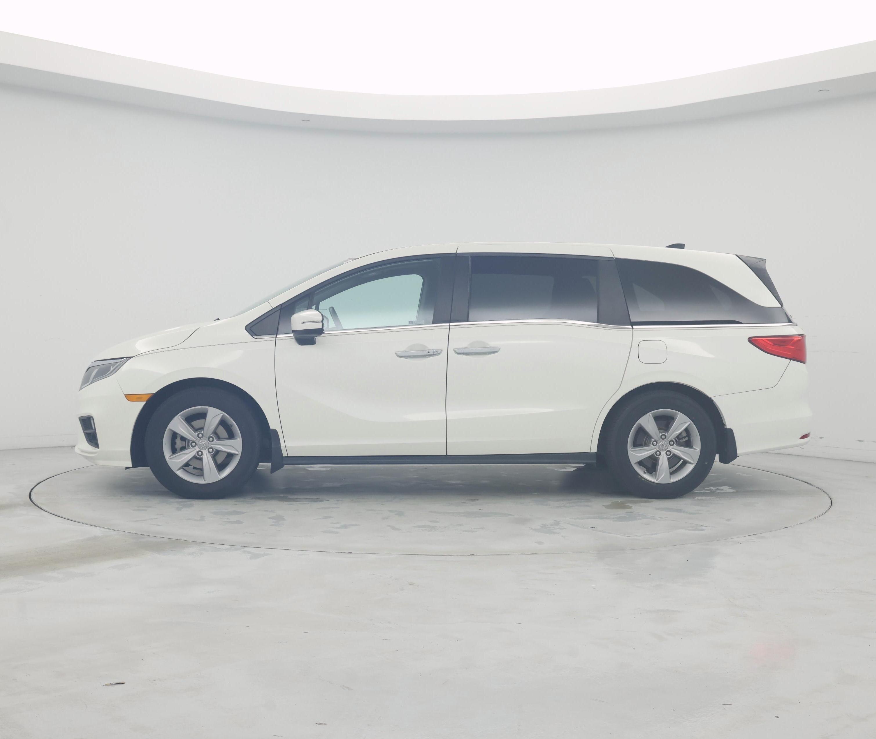 Thumbnail: 2019 Honda Odyssey - 3
