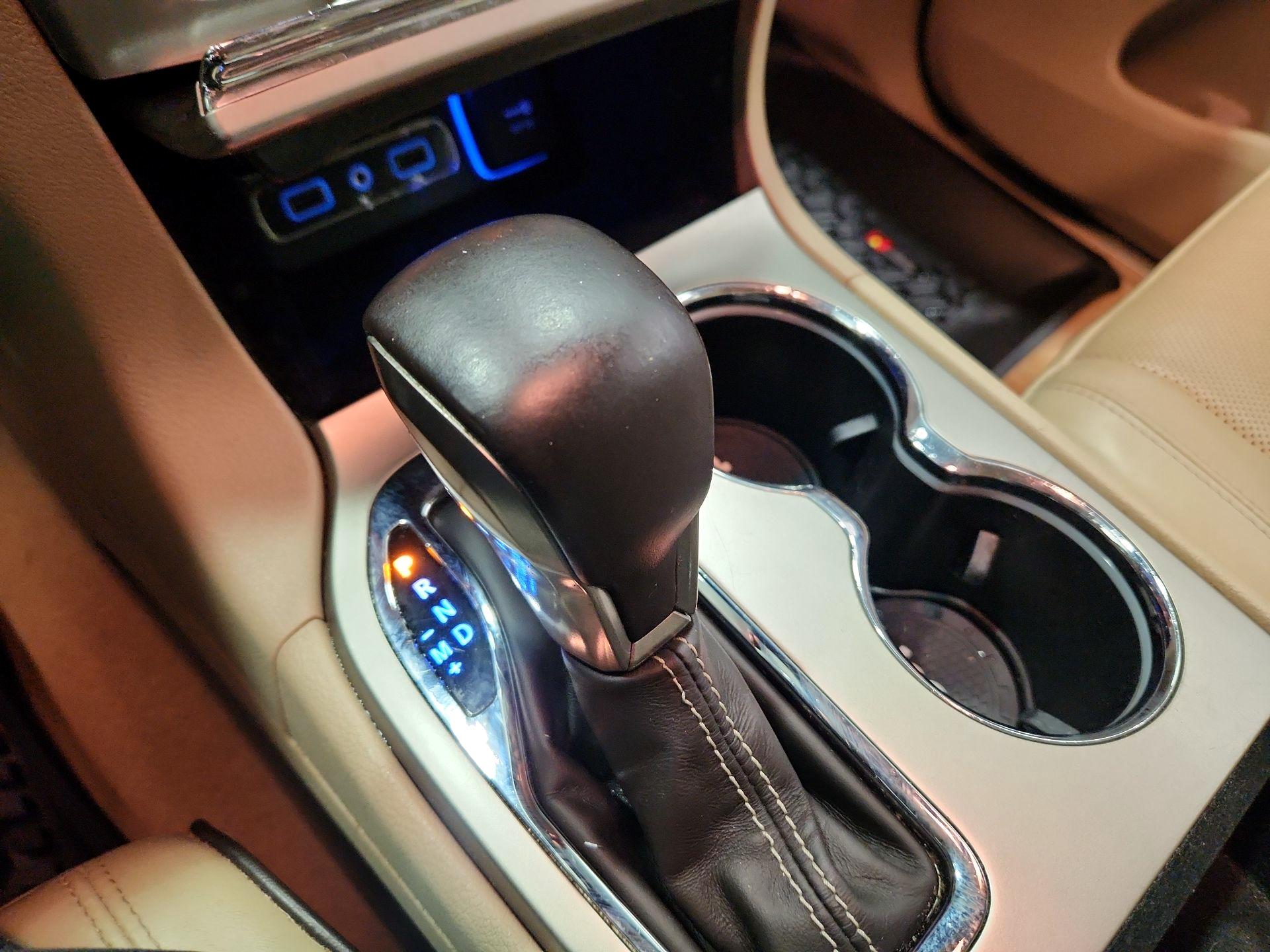 Thumbnail: 2017 Jeep Grand Cherokee - 18