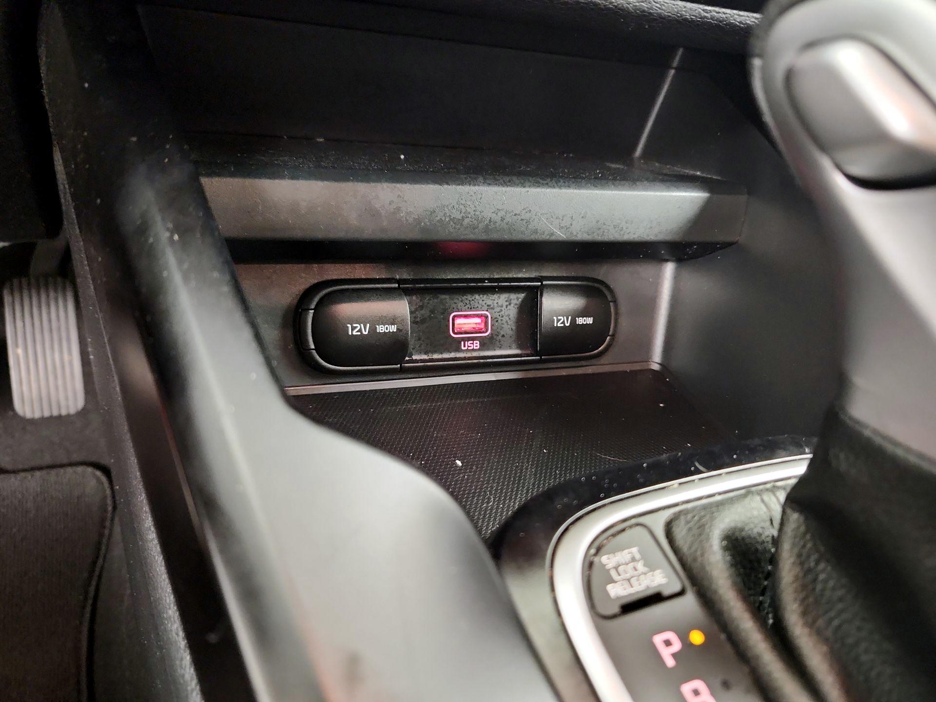 Thumbnail: 2022 Kia Soul - 18