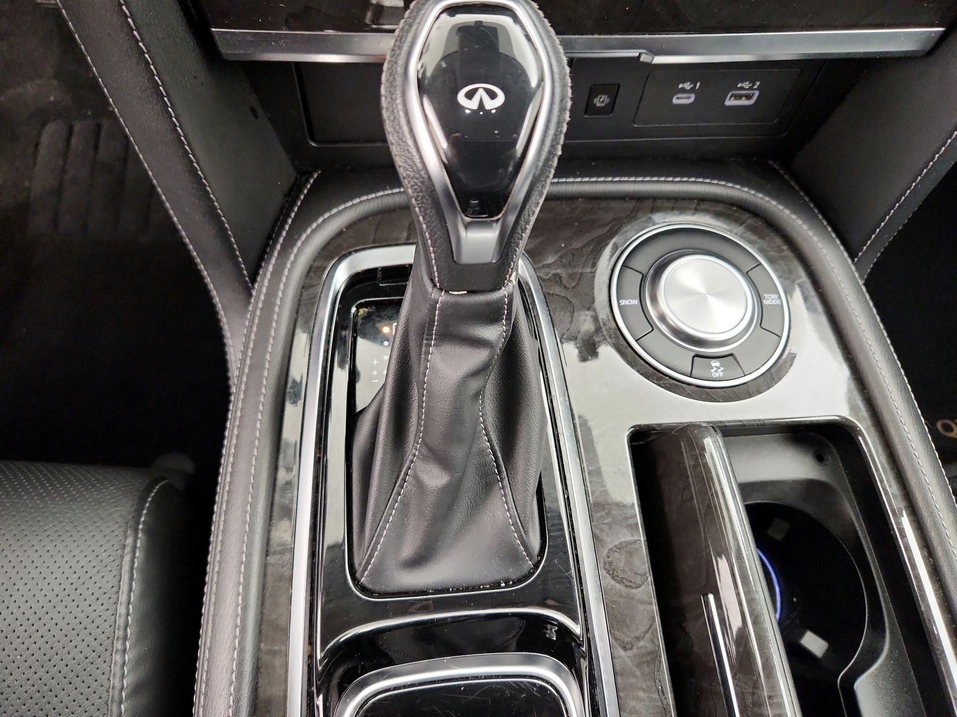 Thumbnail: 2023 INFINITI QX80 - 18