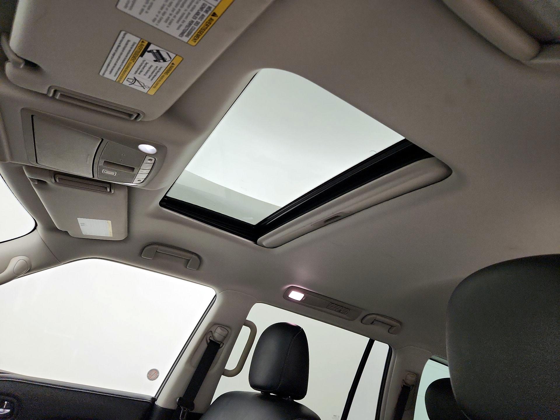 Thumbnail: 2023 INFINITI QX80 - 20