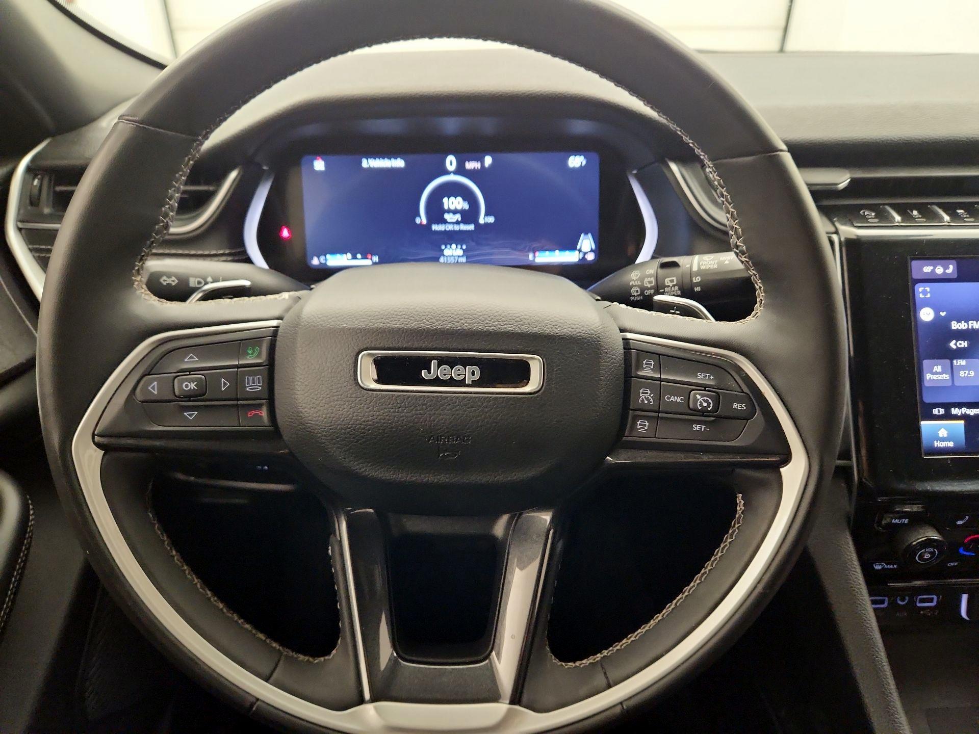 Thumbnail: 2023 Jeep Grand Cherokee - 10