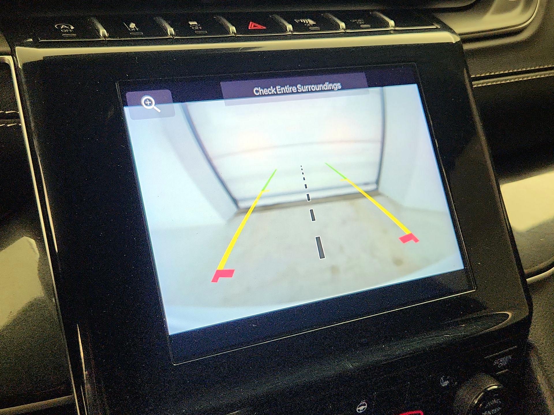 Thumbnail: 2023 Jeep Grand Cherokee - 14