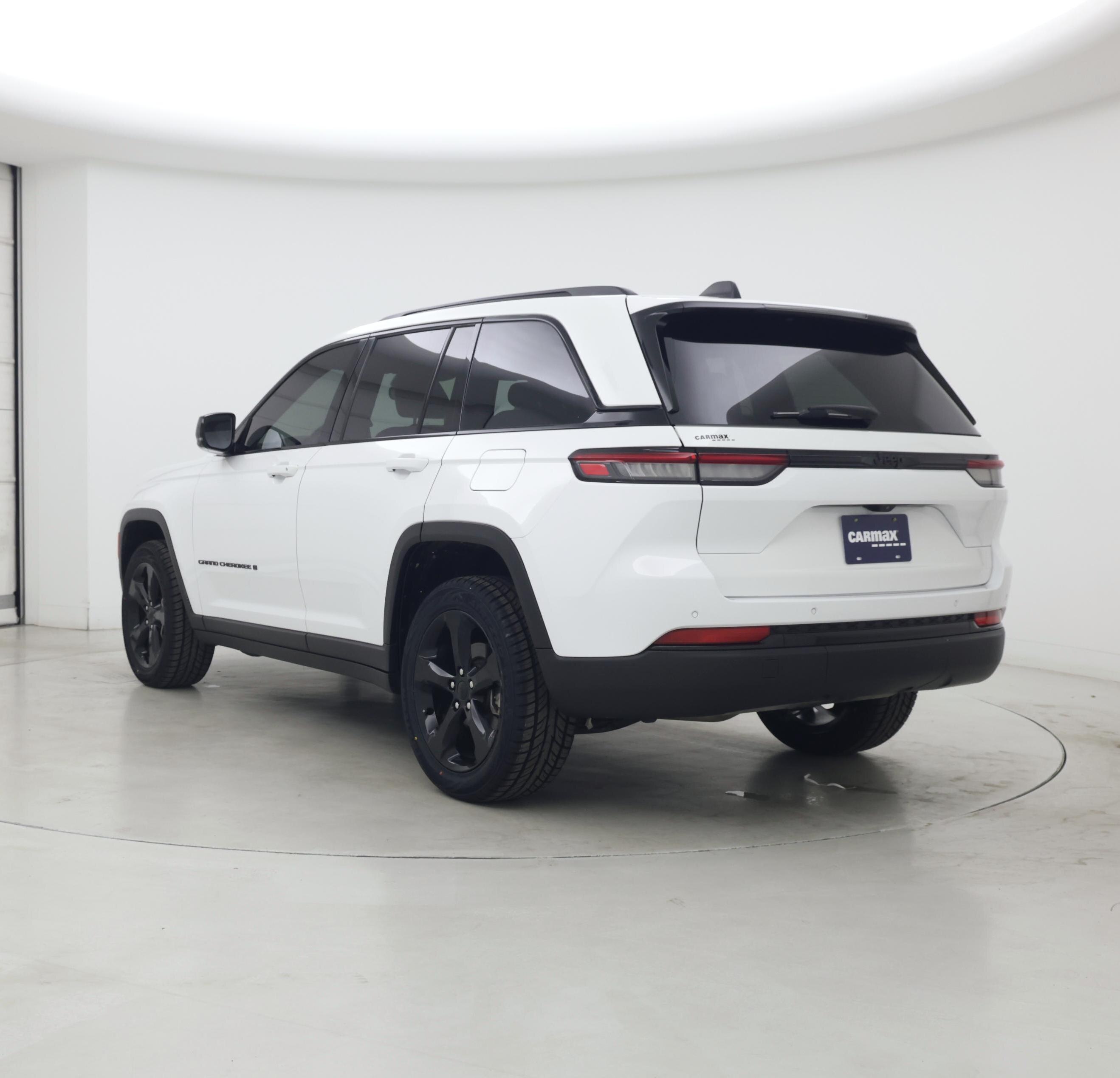 Thumbnail: 2023 Jeep Grand Cherokee - 2