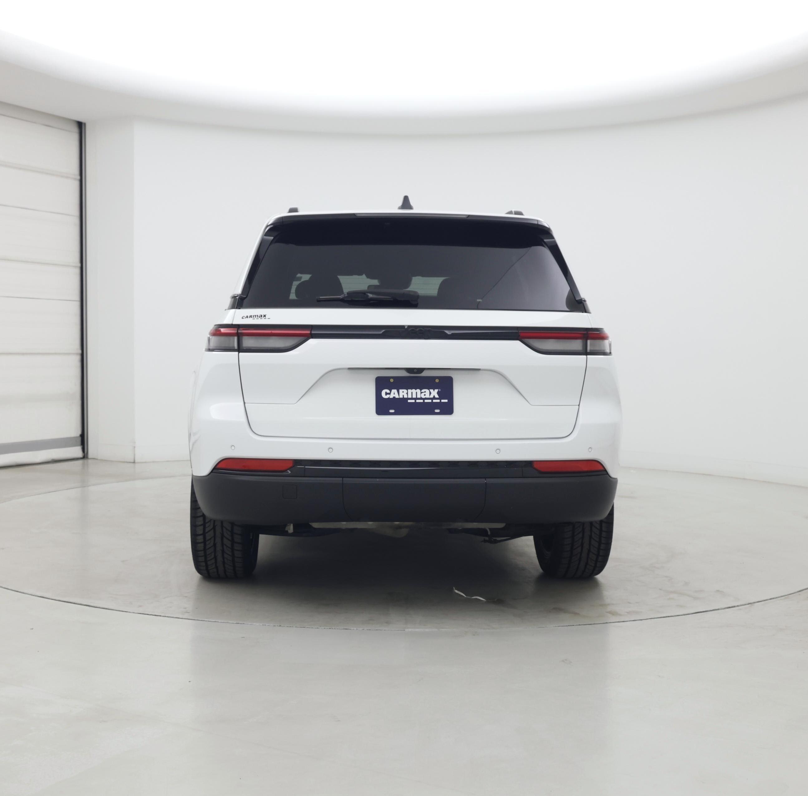 Thumbnail: 2023 Jeep Grand Cherokee - 6