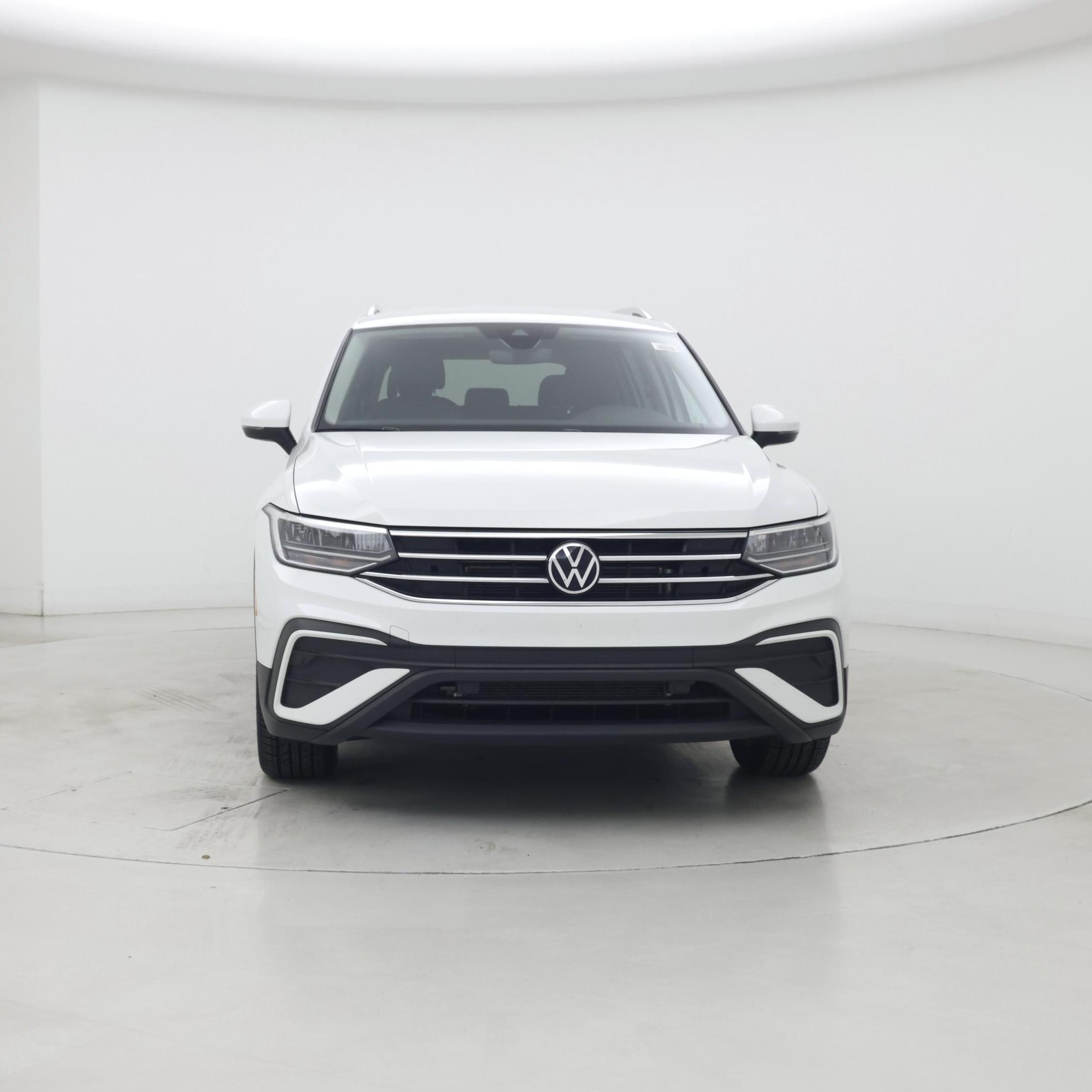 Thumbnail: 2022 Volkswagen Tiguan - 5