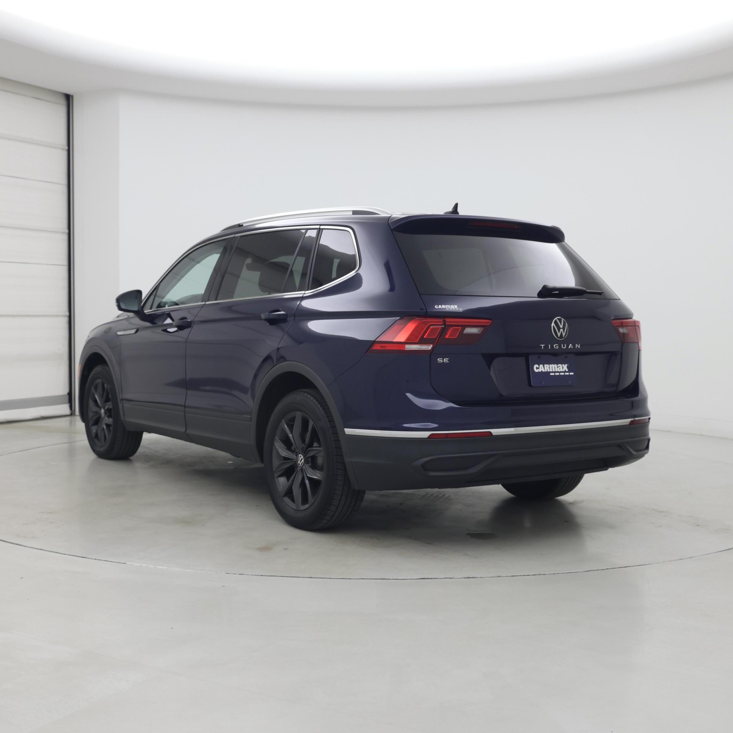 Thumbnail: 2023 Volkswagen Tiguan - 2