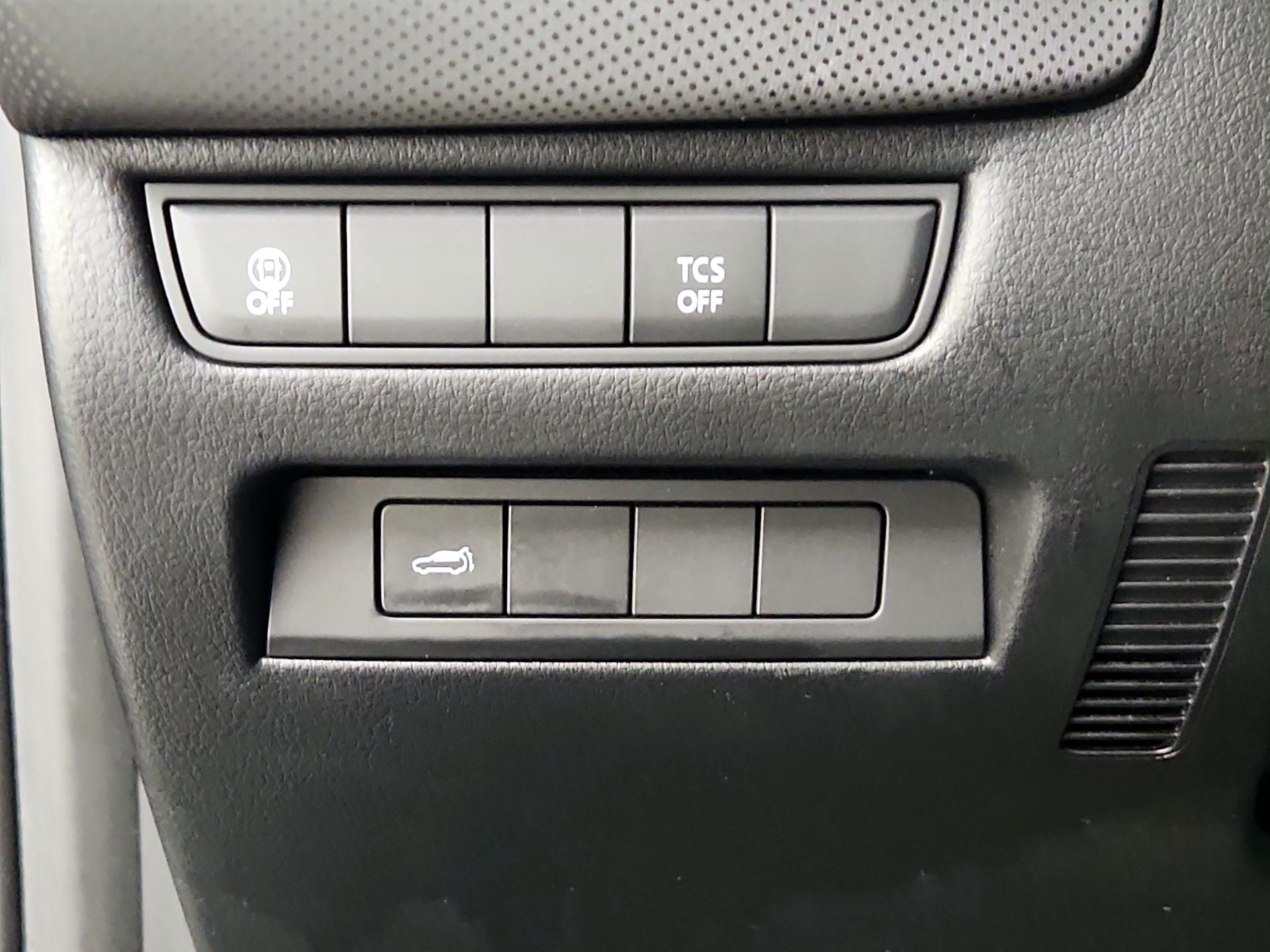 Thumbnail: 2025 Mazda CX-50 - 13