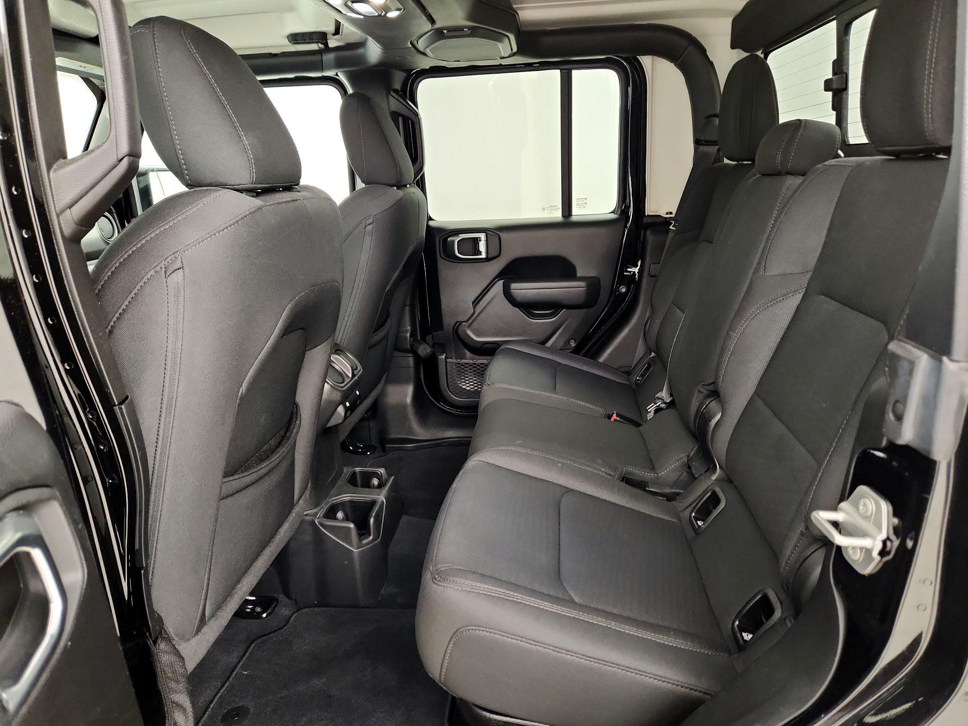 Thumbnail: 2022 Jeep Gladiator - 19