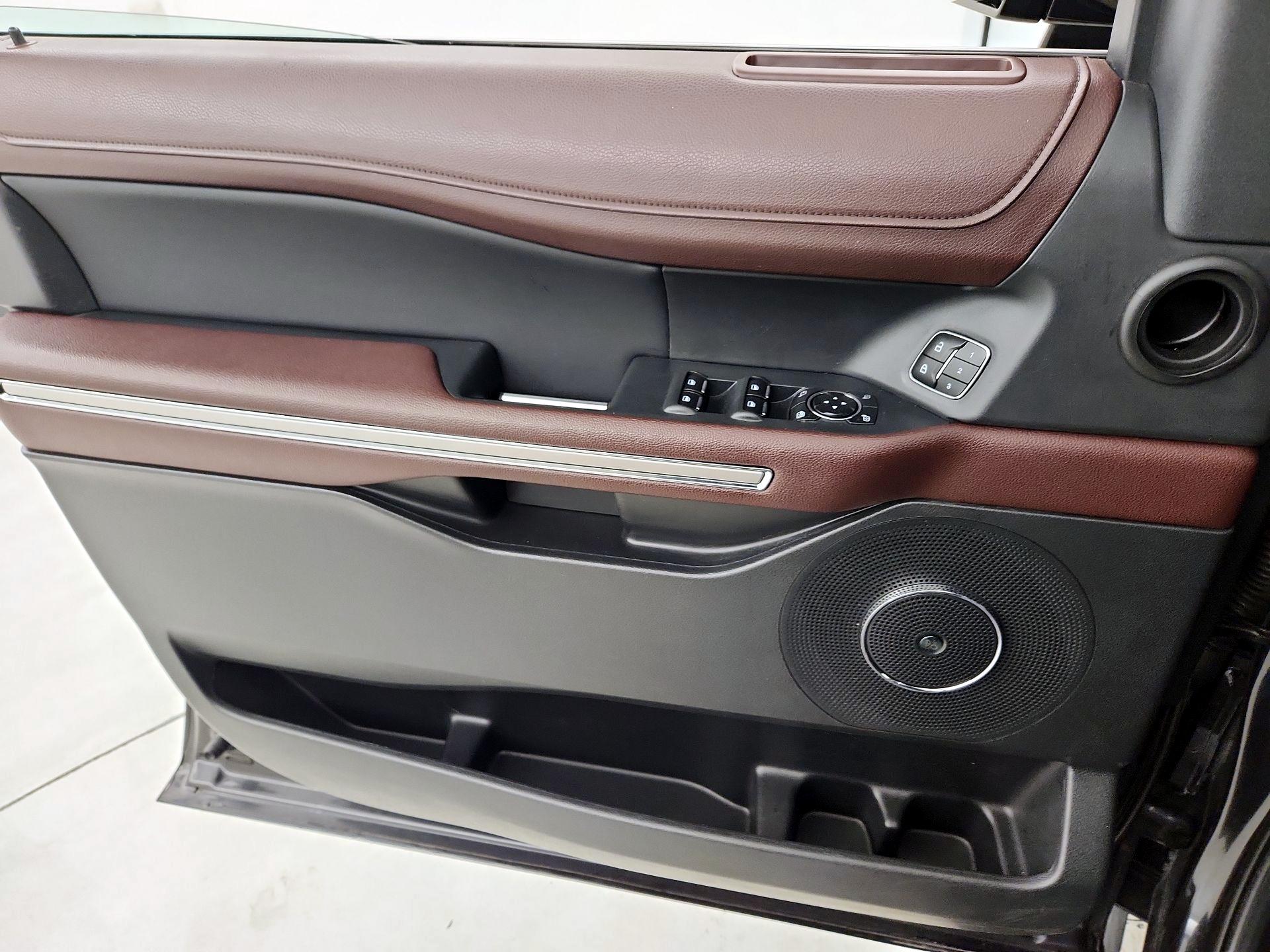 Thumbnail: 2023 Ford Expedition MAX - 12