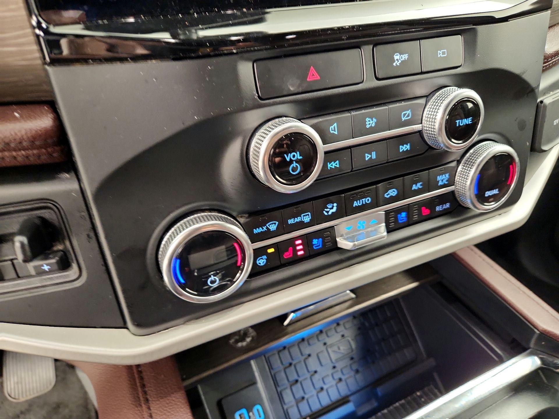 Thumbnail: 2023 Ford Expedition MAX - 17