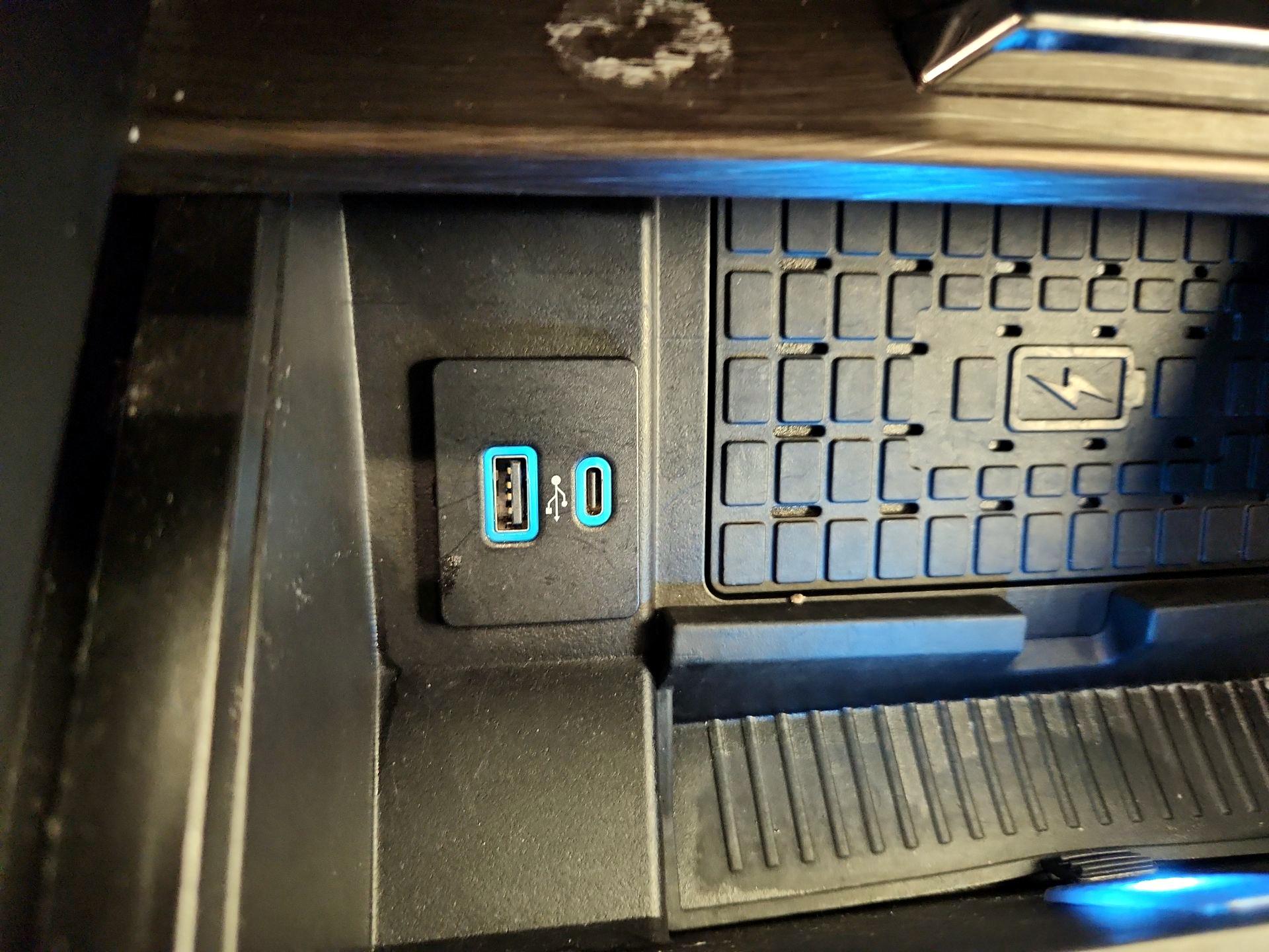 Thumbnail: 2023 Ford Expedition MAX - 19