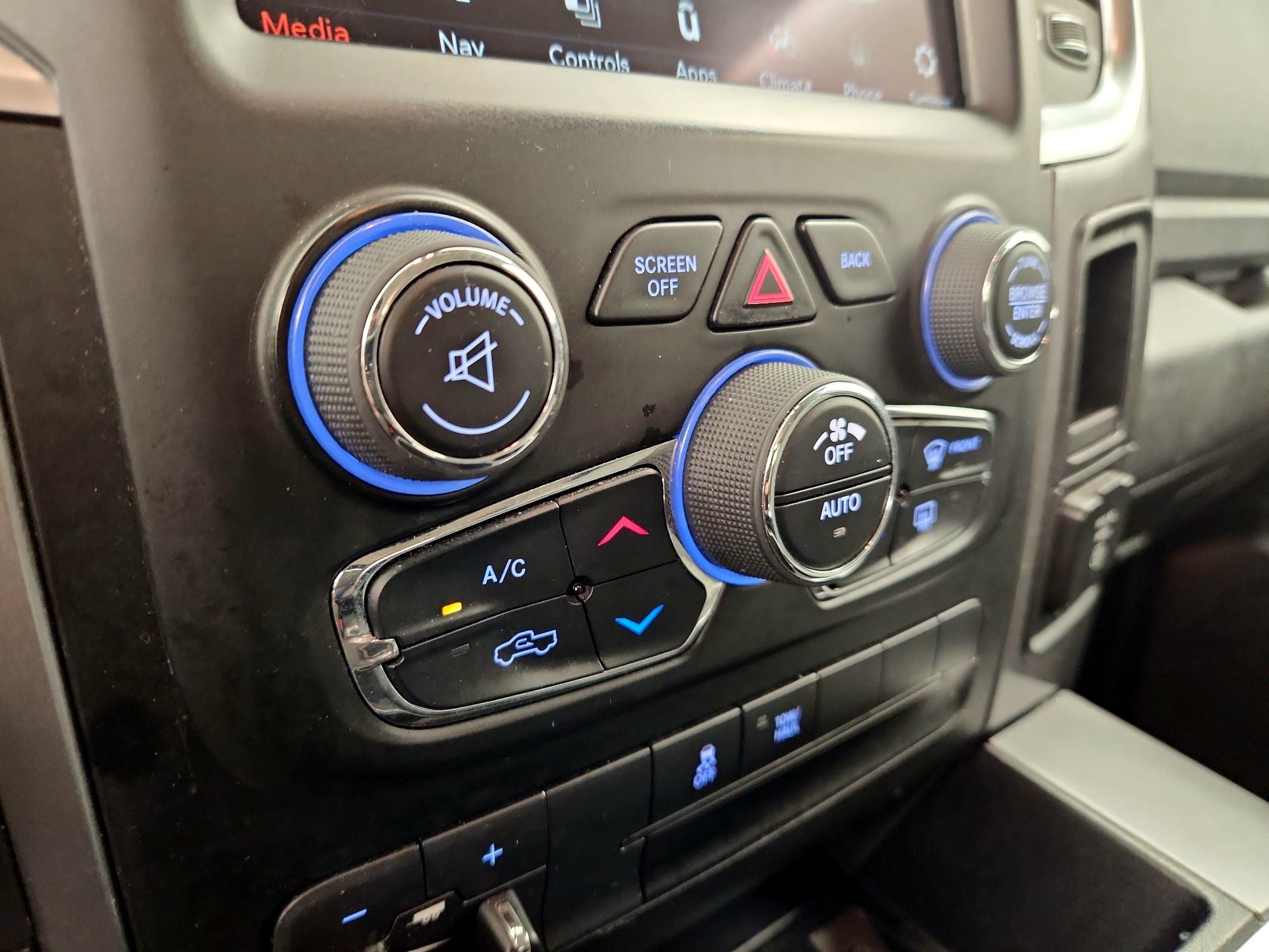 Thumbnail: 2023 RAM 1500 Classic - 17