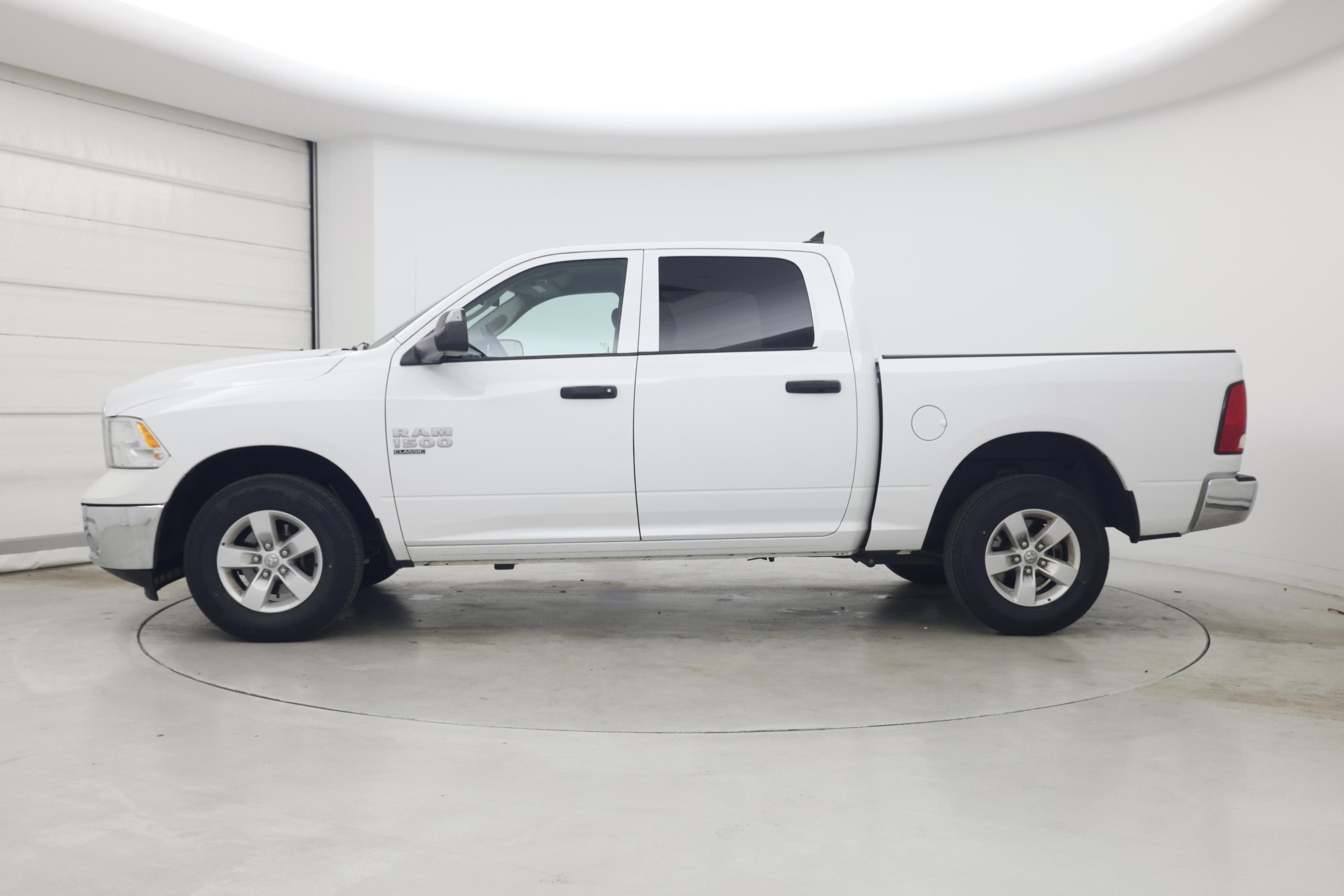 Thumbnail: 2023 RAM 1500 Classic - 3