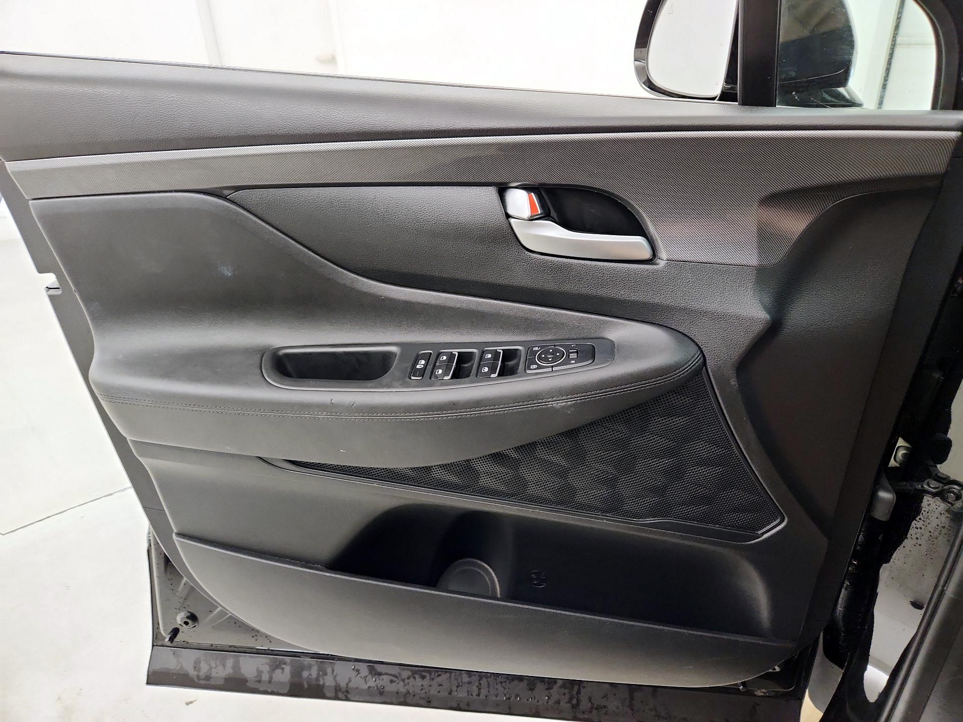 Thumbnail: 2023 Hyundai Santa Fe - 12