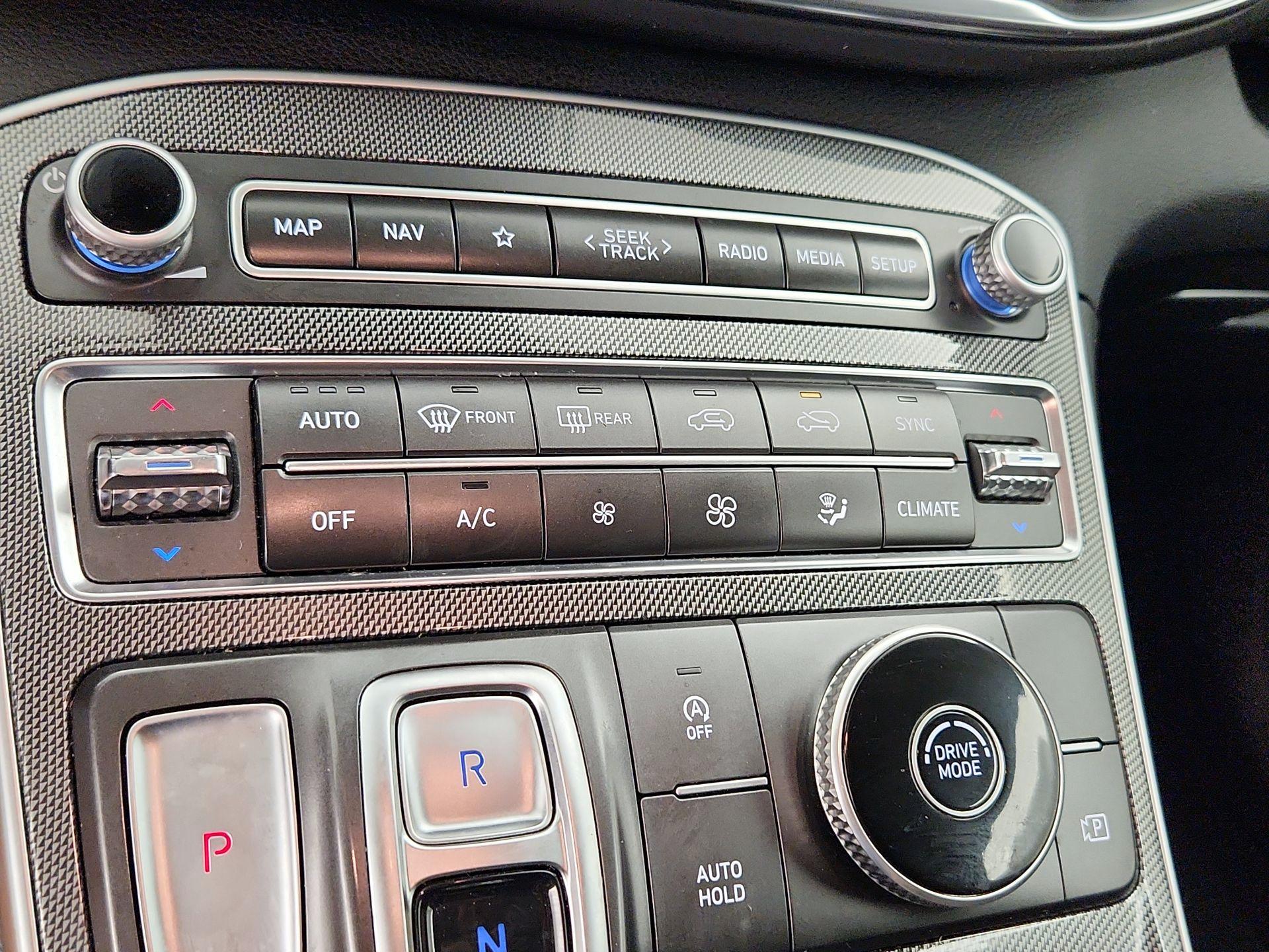 Thumbnail: 2023 Hyundai Santa Fe - 17