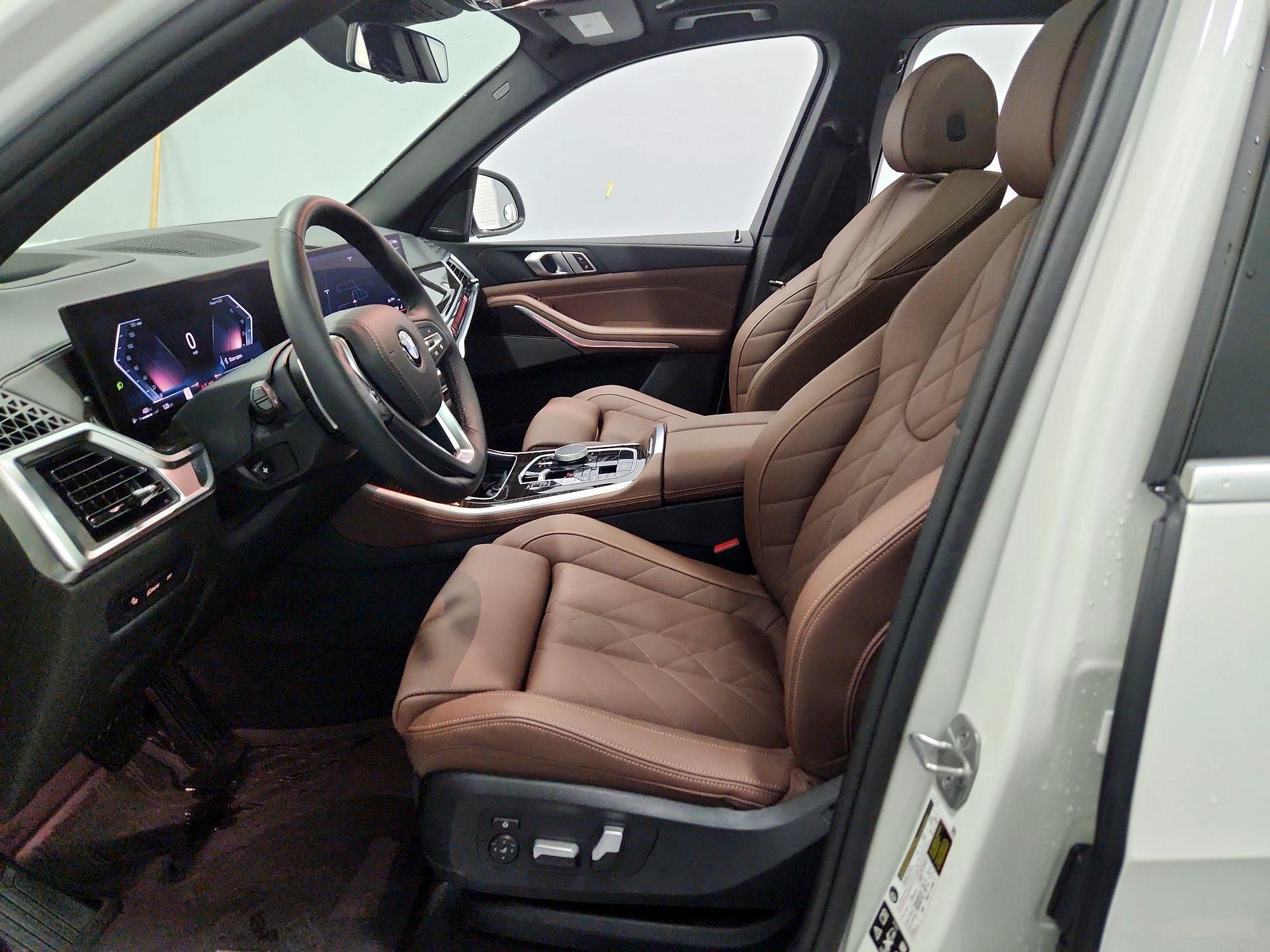 Thumbnail: 2024 BMW X5 - 11