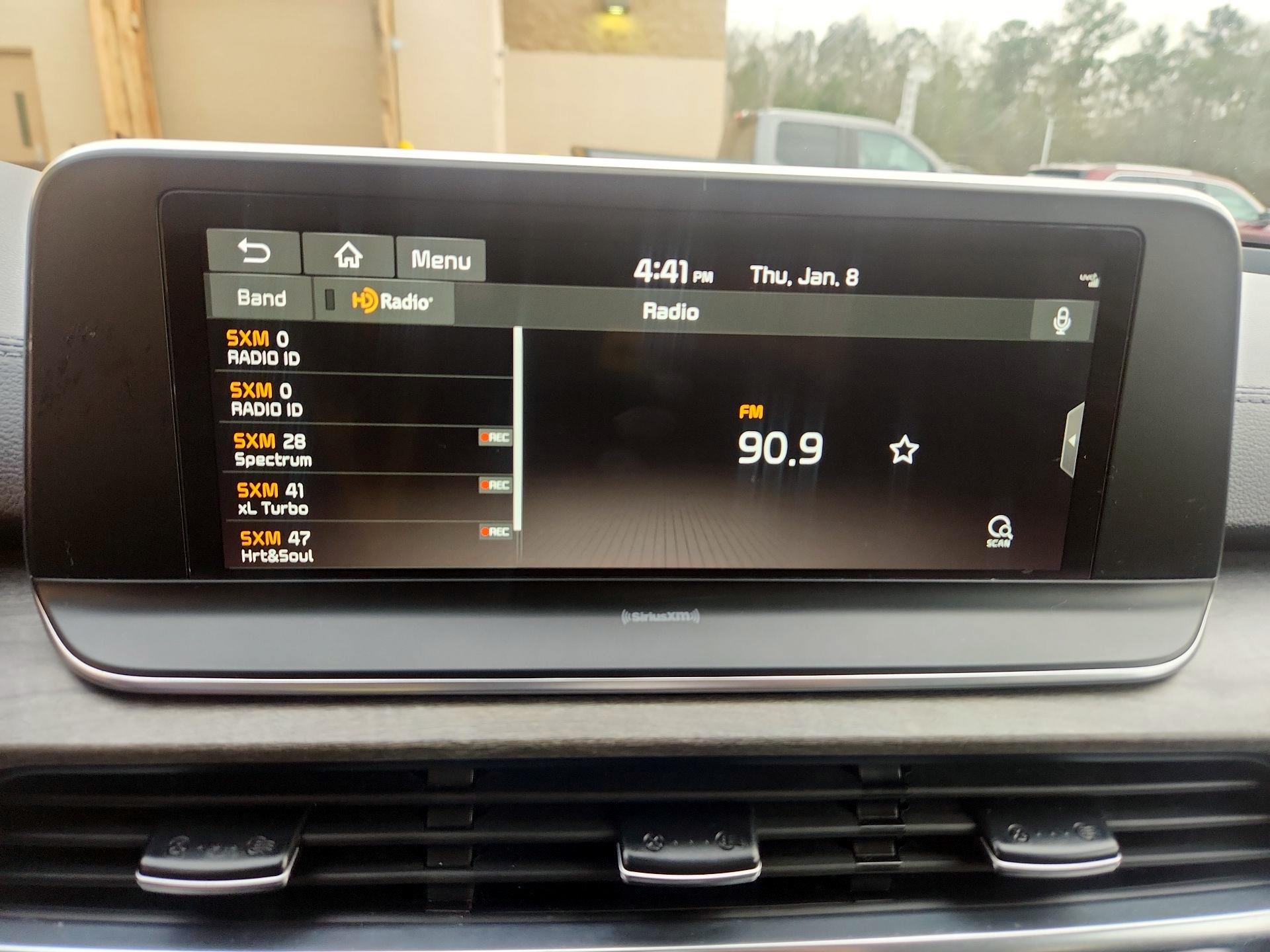 Thumbnail: 2021 Kia Telluride - 16