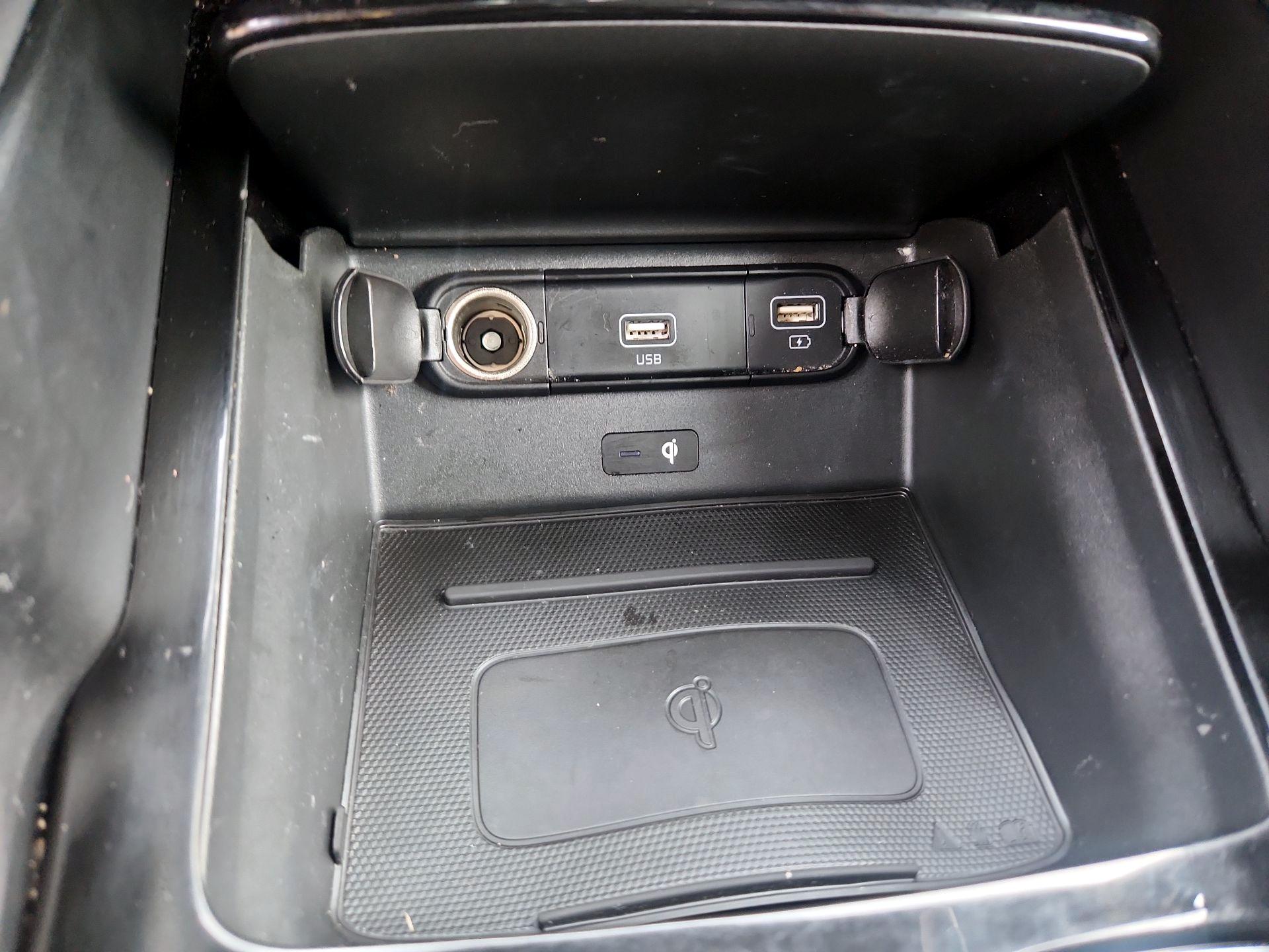 Thumbnail: 2021 Kia Telluride - 19