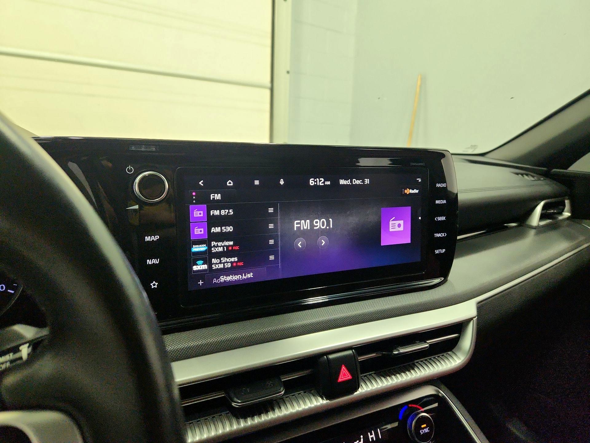 Thumbnail: 2023 Kia K5 - 16