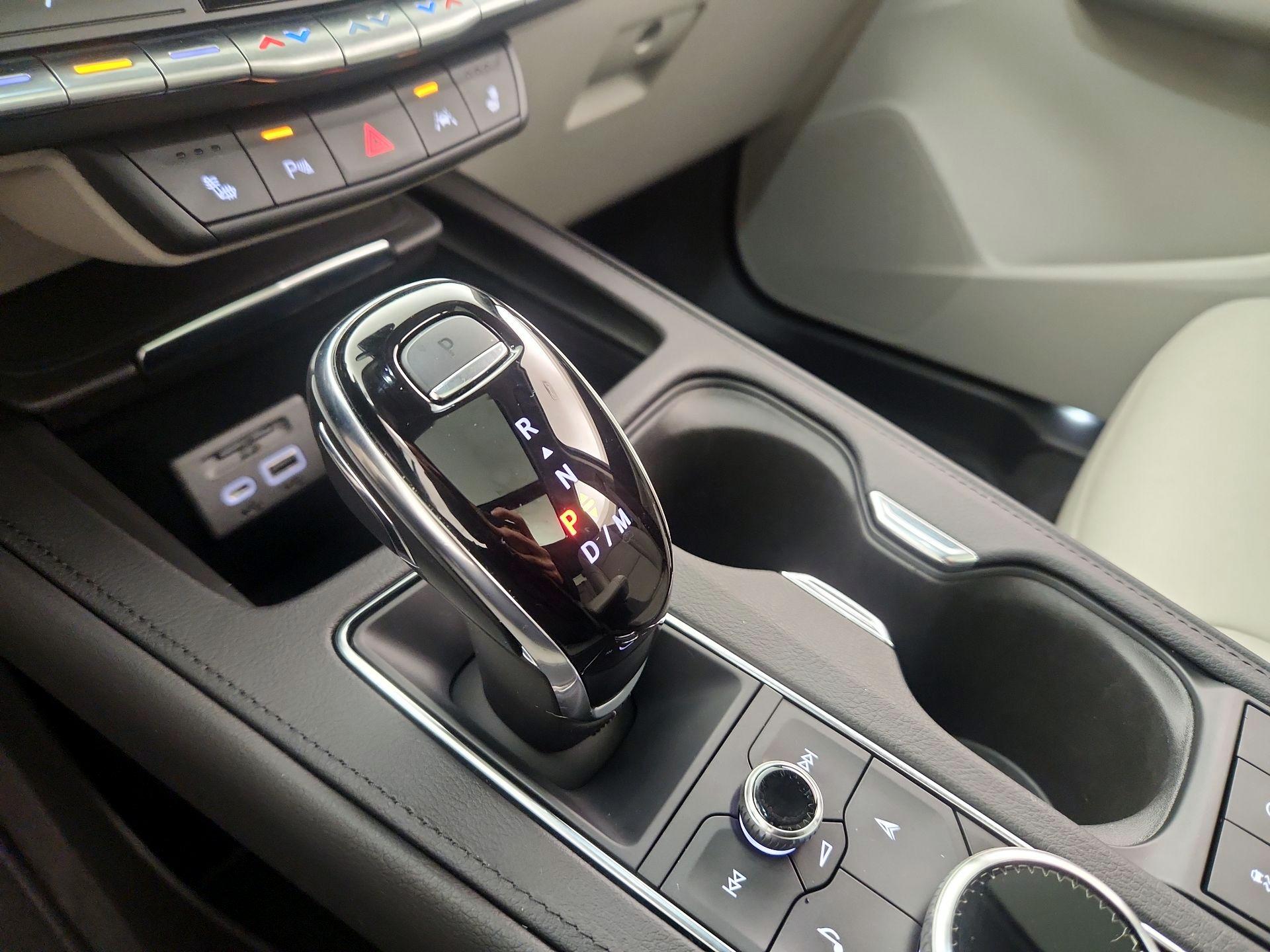 Thumbnail: 2023 Cadillac XT4 - 18