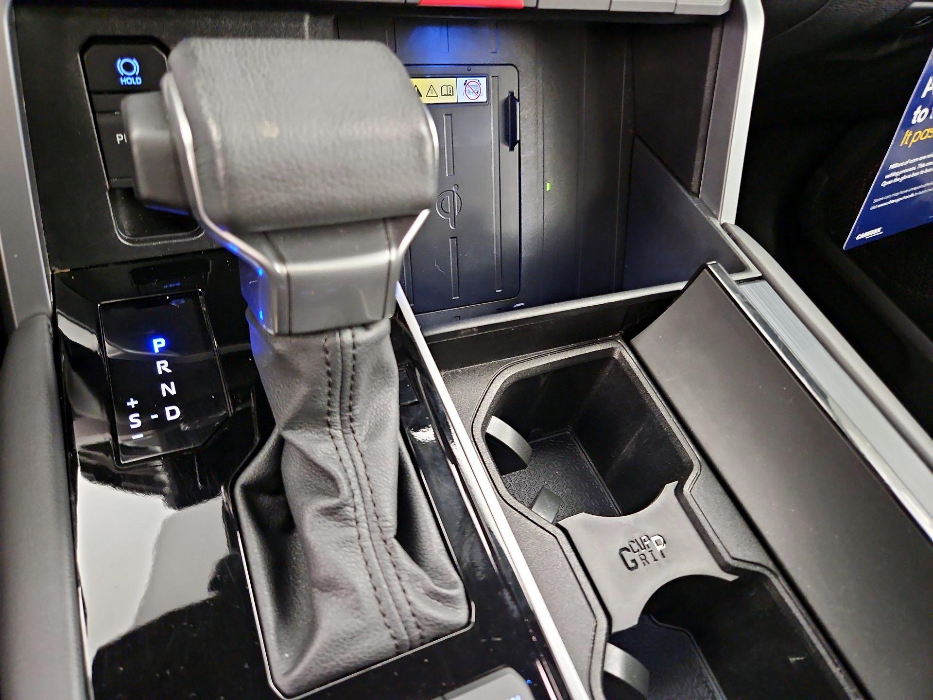 Thumbnail: 2023 Toyota Sequoia - 17