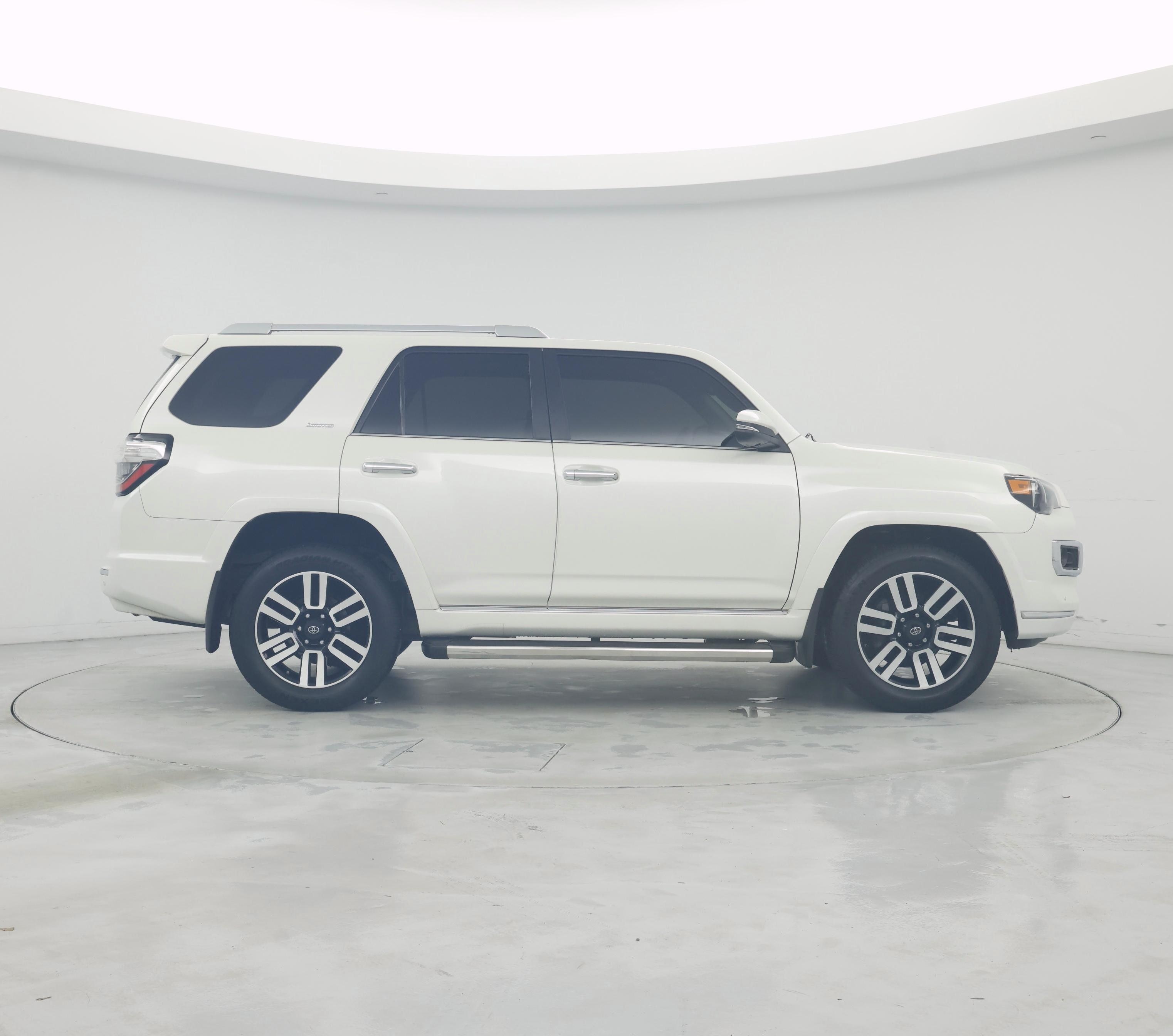 Thumbnail: 2019 Toyota 4Runner - 7