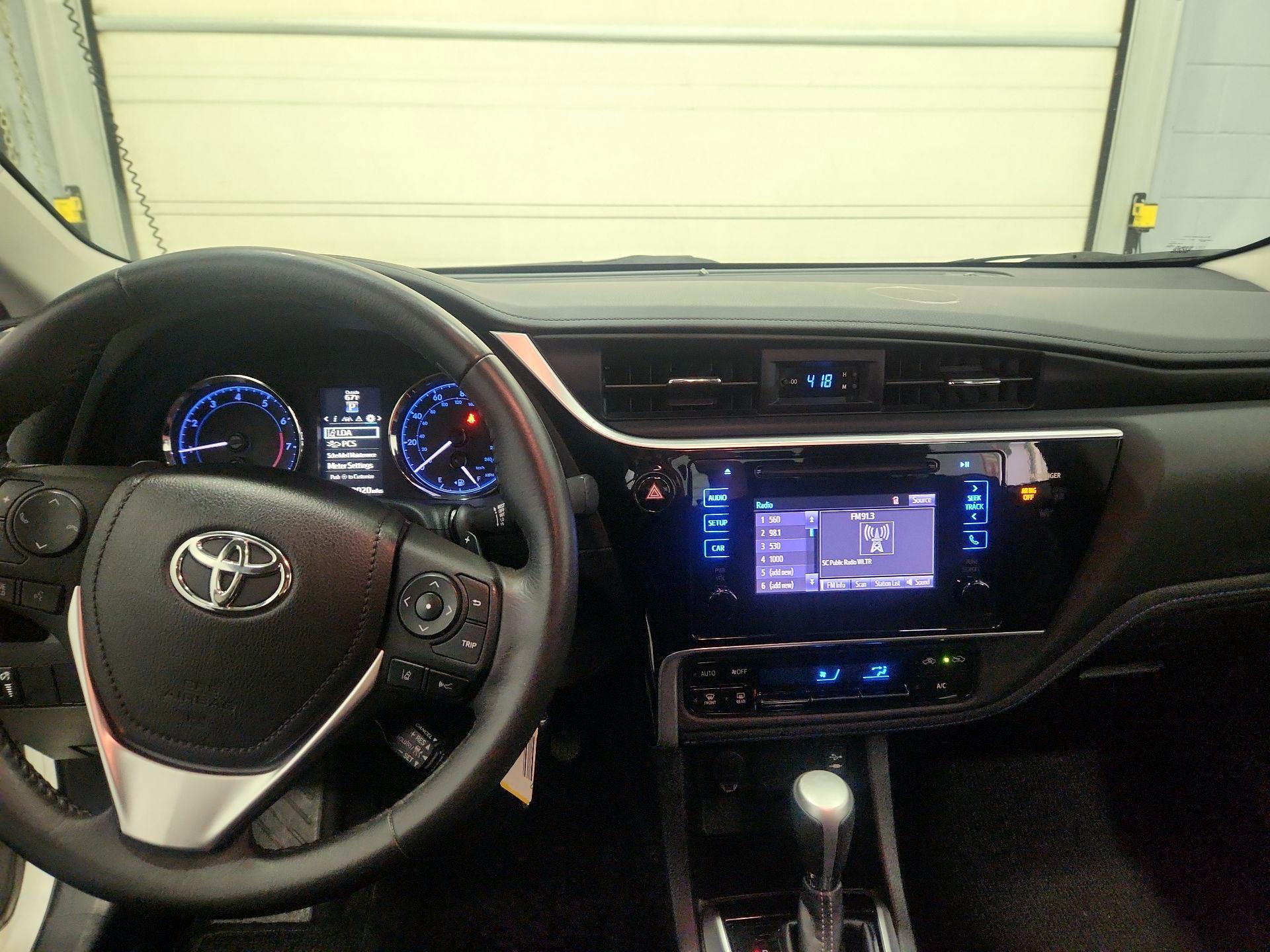 Thumbnail: 2017 Toyota Corolla - 9